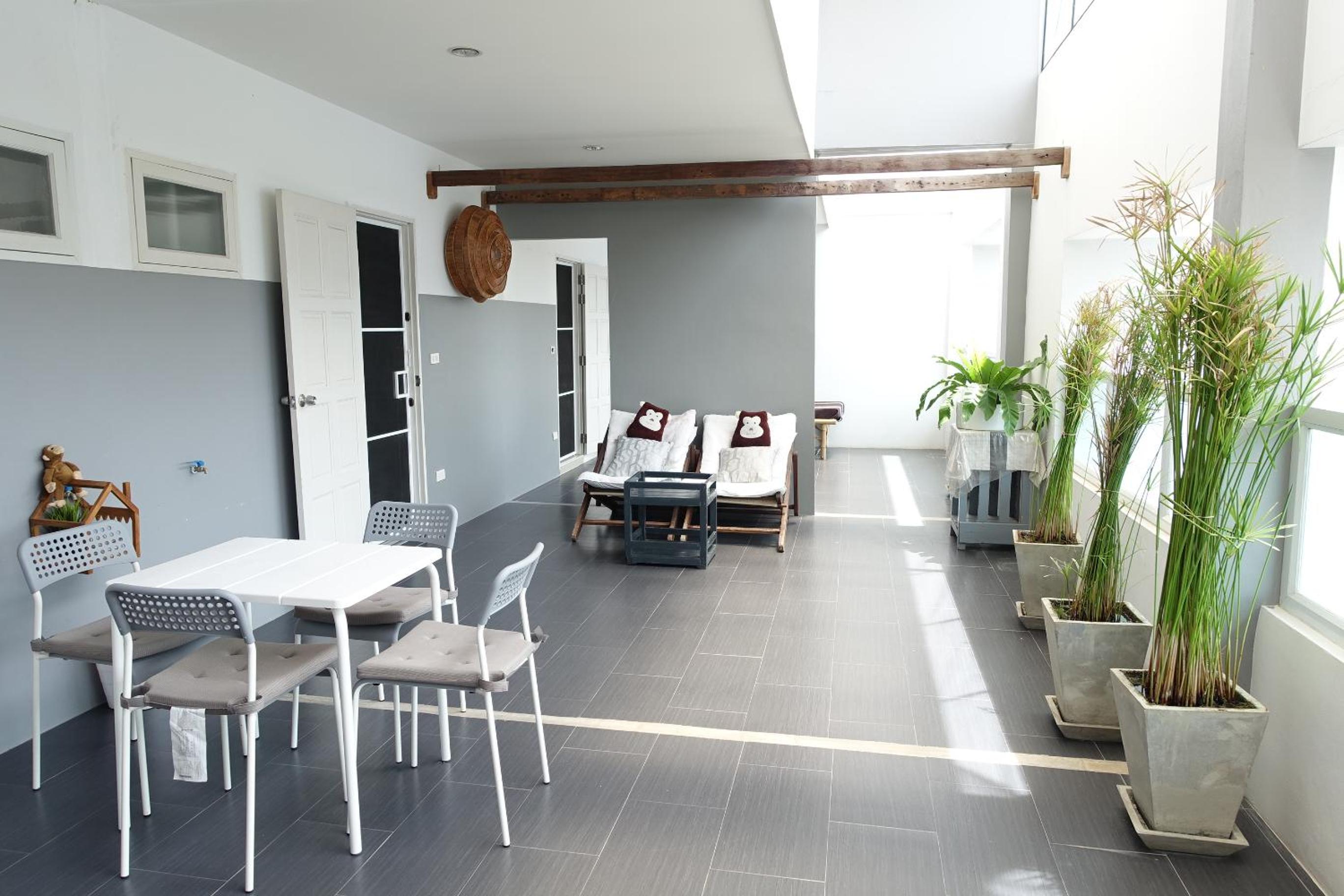 White Monkey Guesthouse