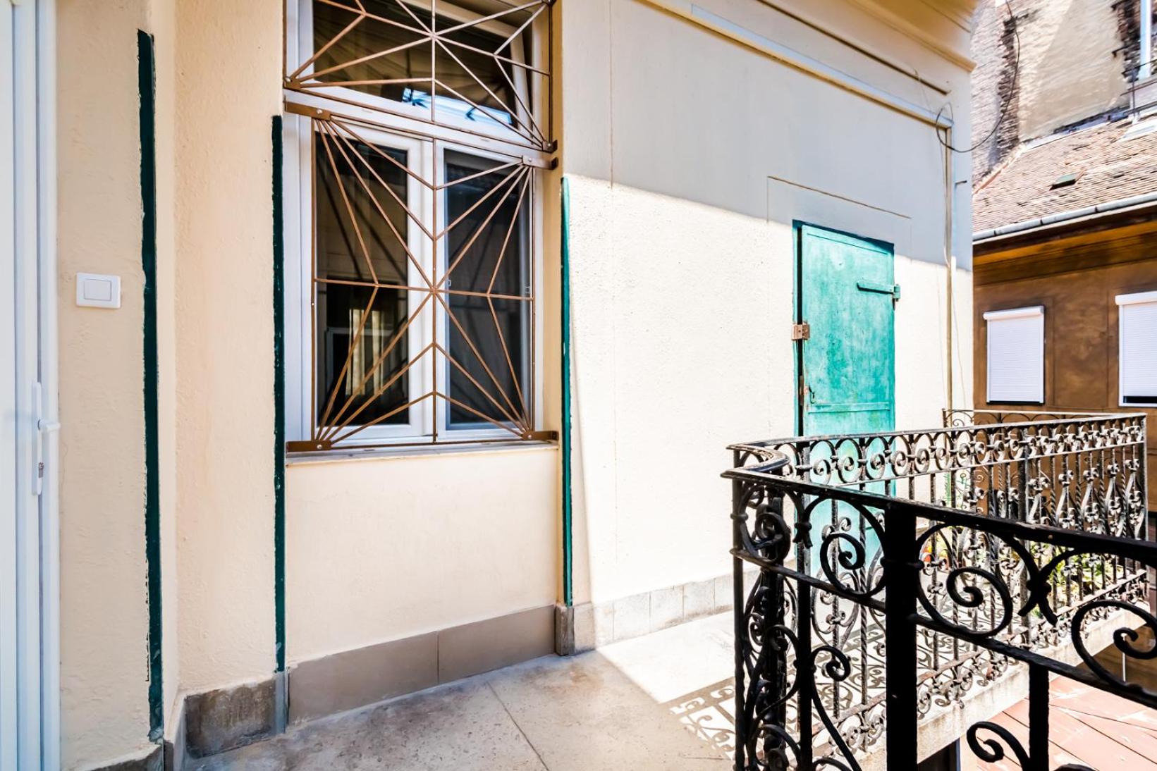 BpR D8 Premier Apartment