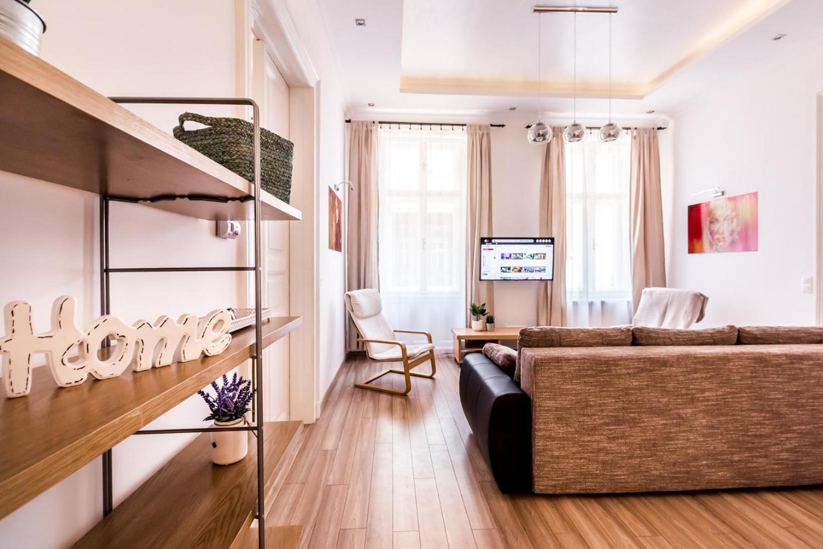 BpR D8 Premier Apartment