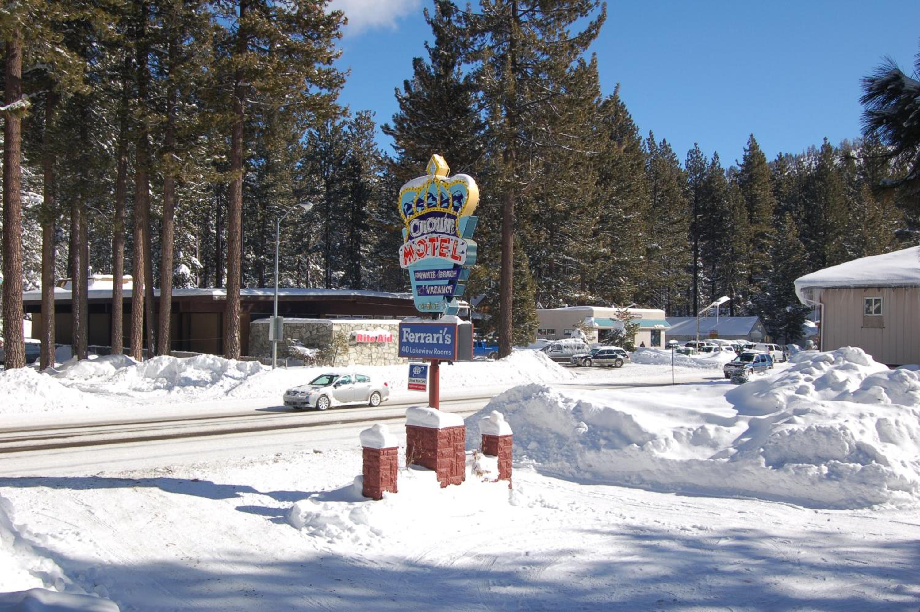 Crown Motel - Property Image 8