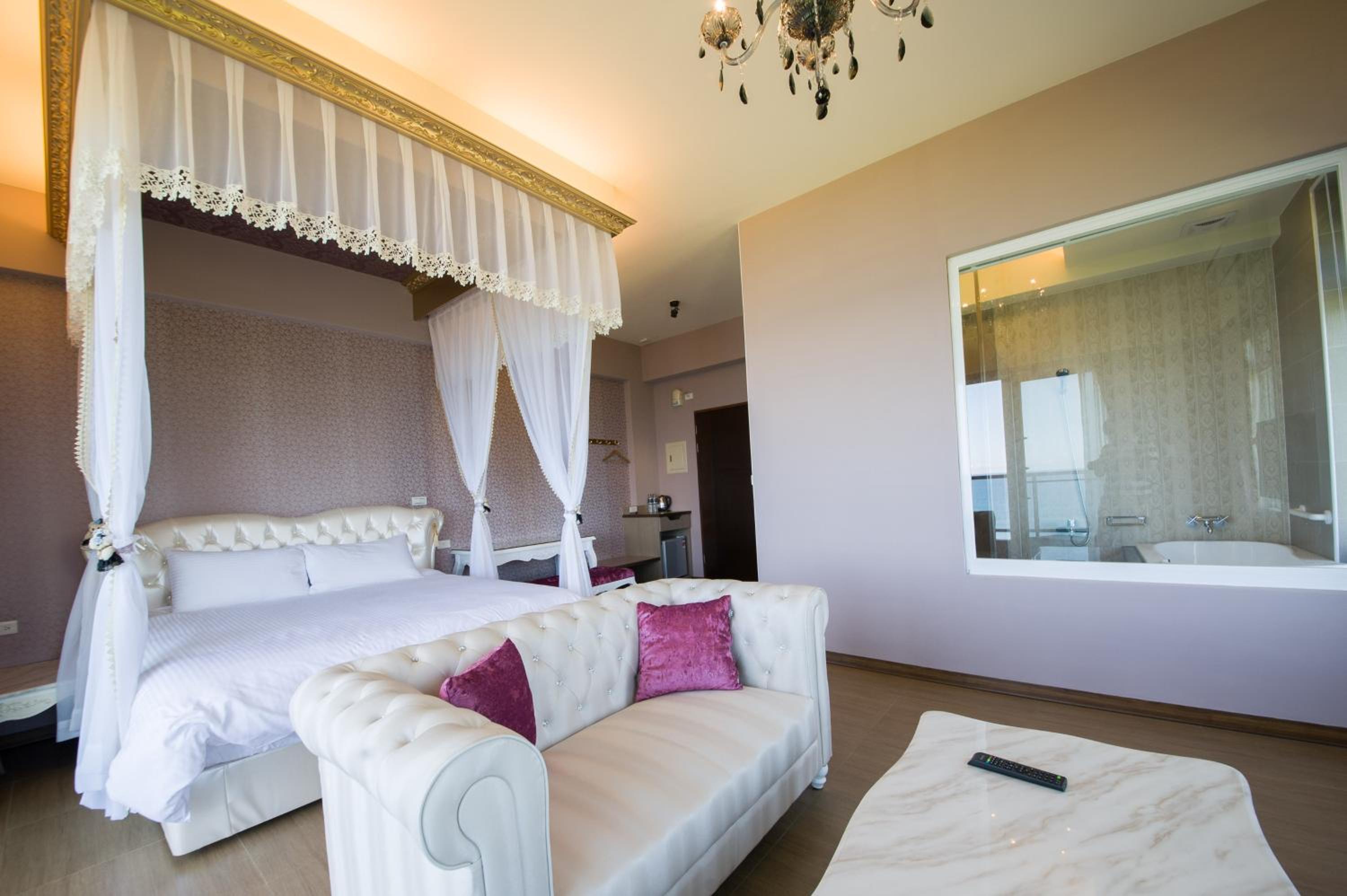 Whitecaps B&B