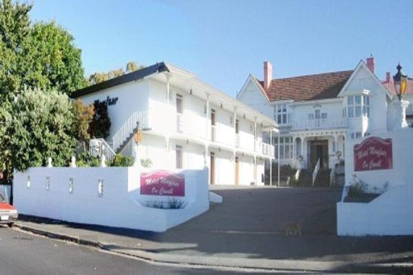 Motel Mayfair on Cavell
