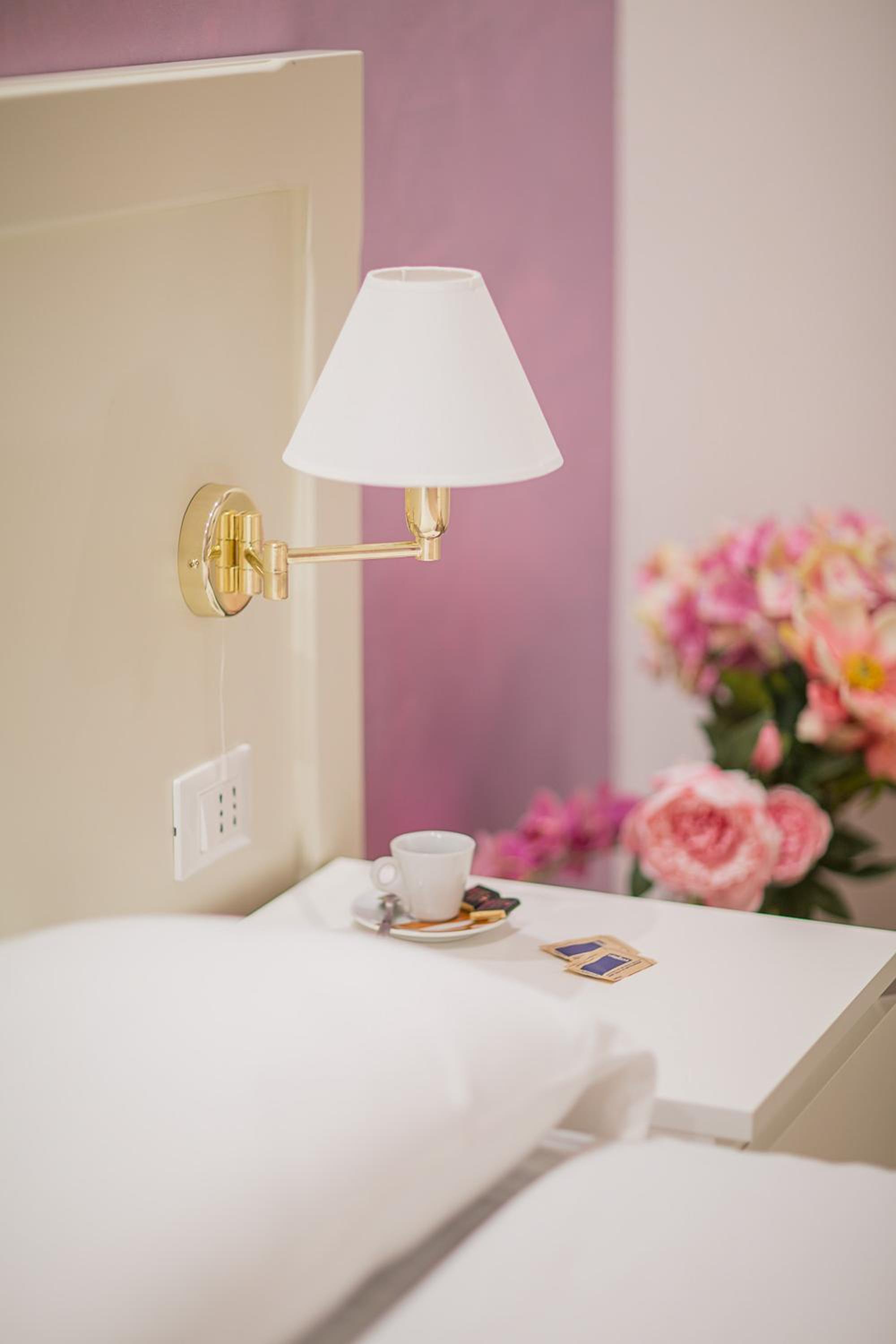 Vela Rooms