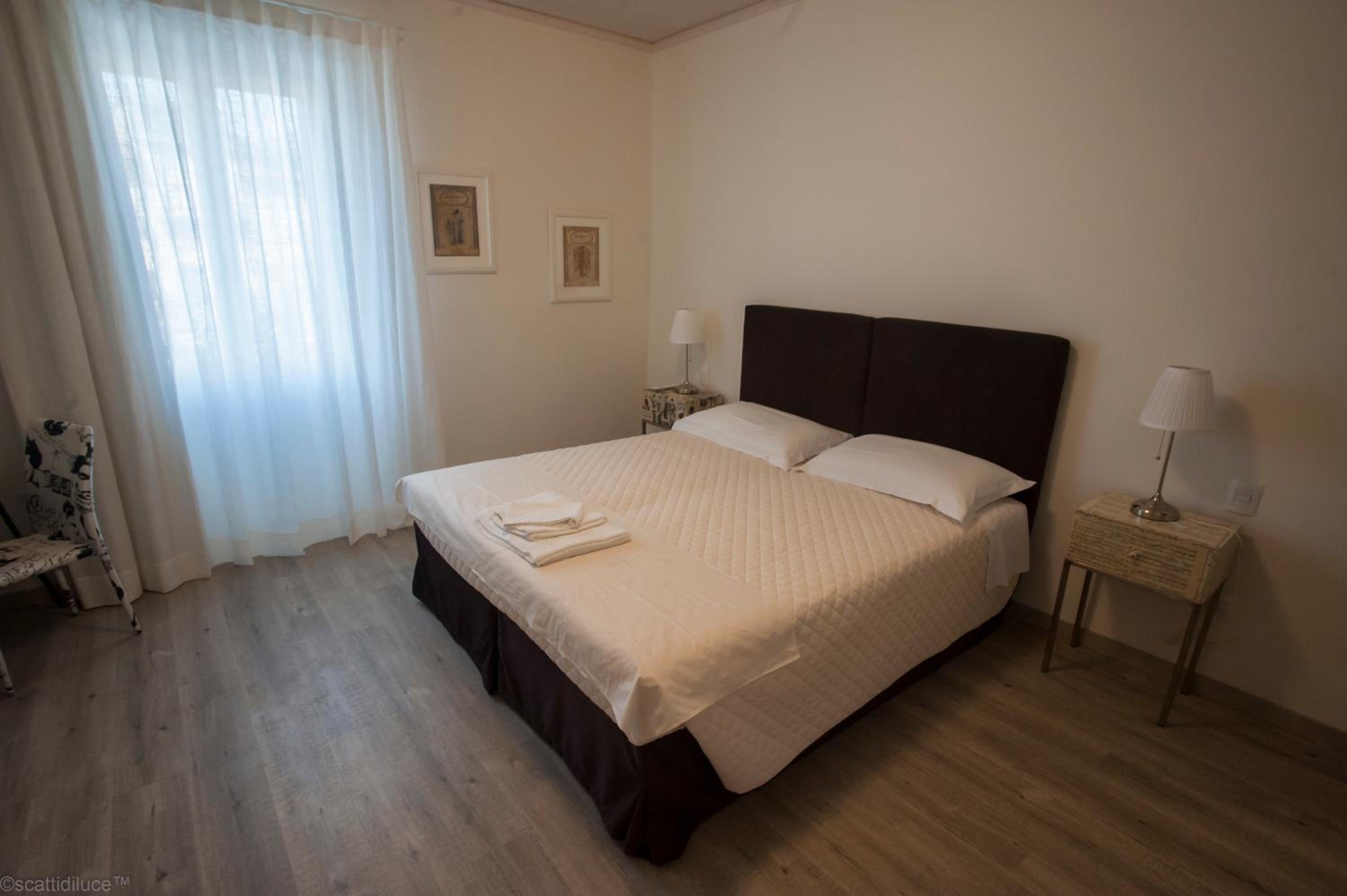 Dimora 16 Rooms & Garden