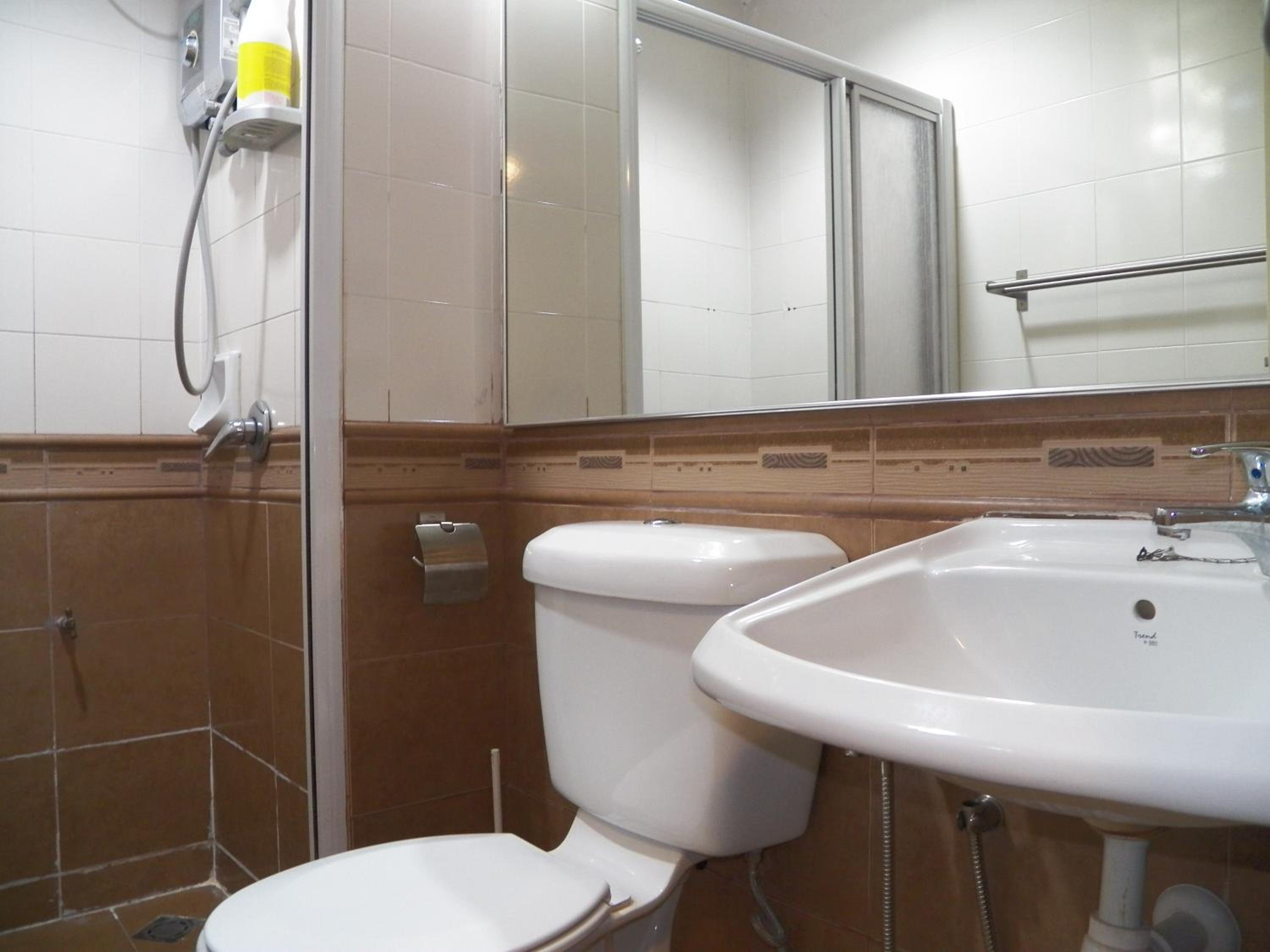 Maytower Apartment