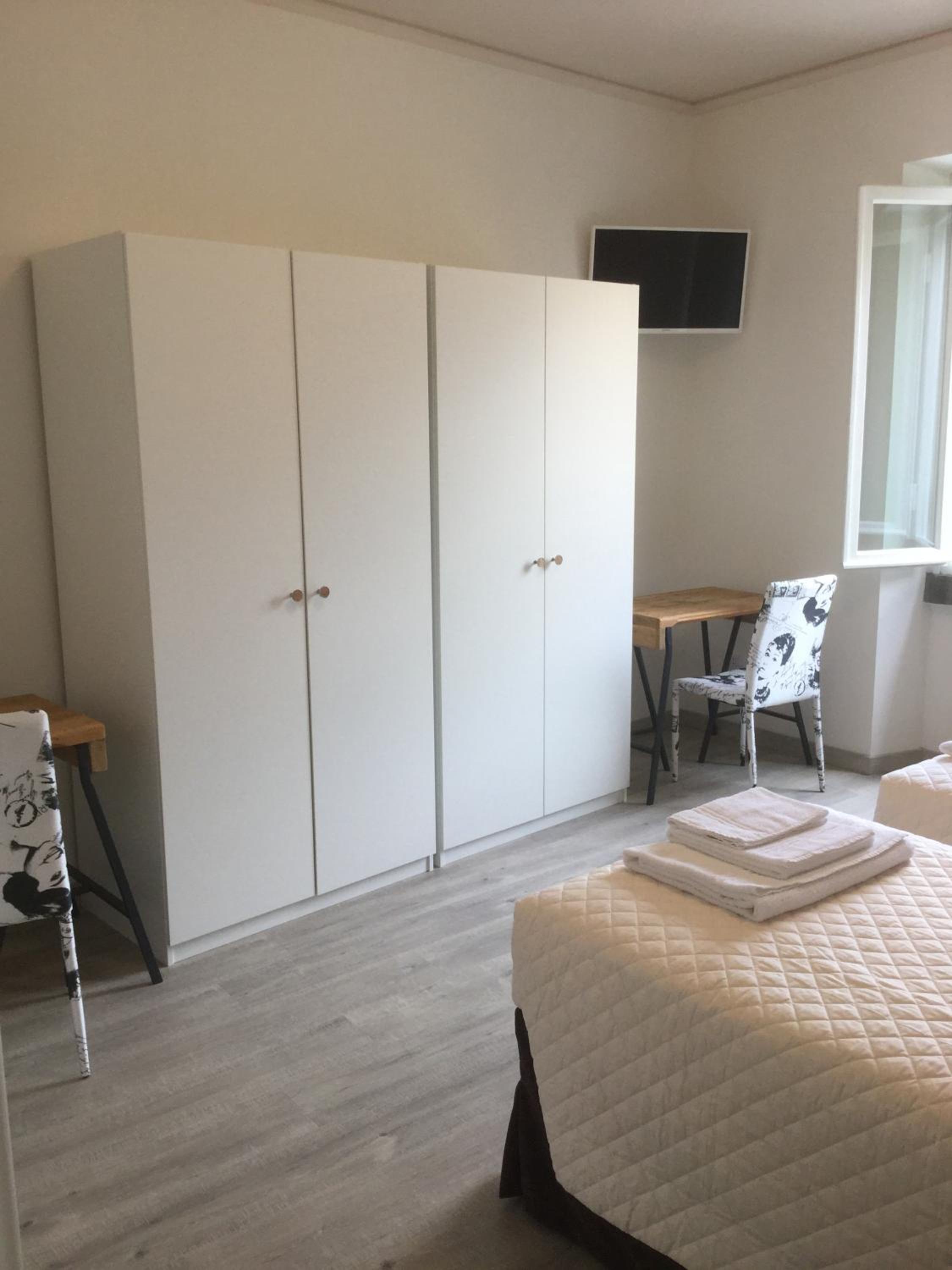 Dimora 16 Rooms & Garden