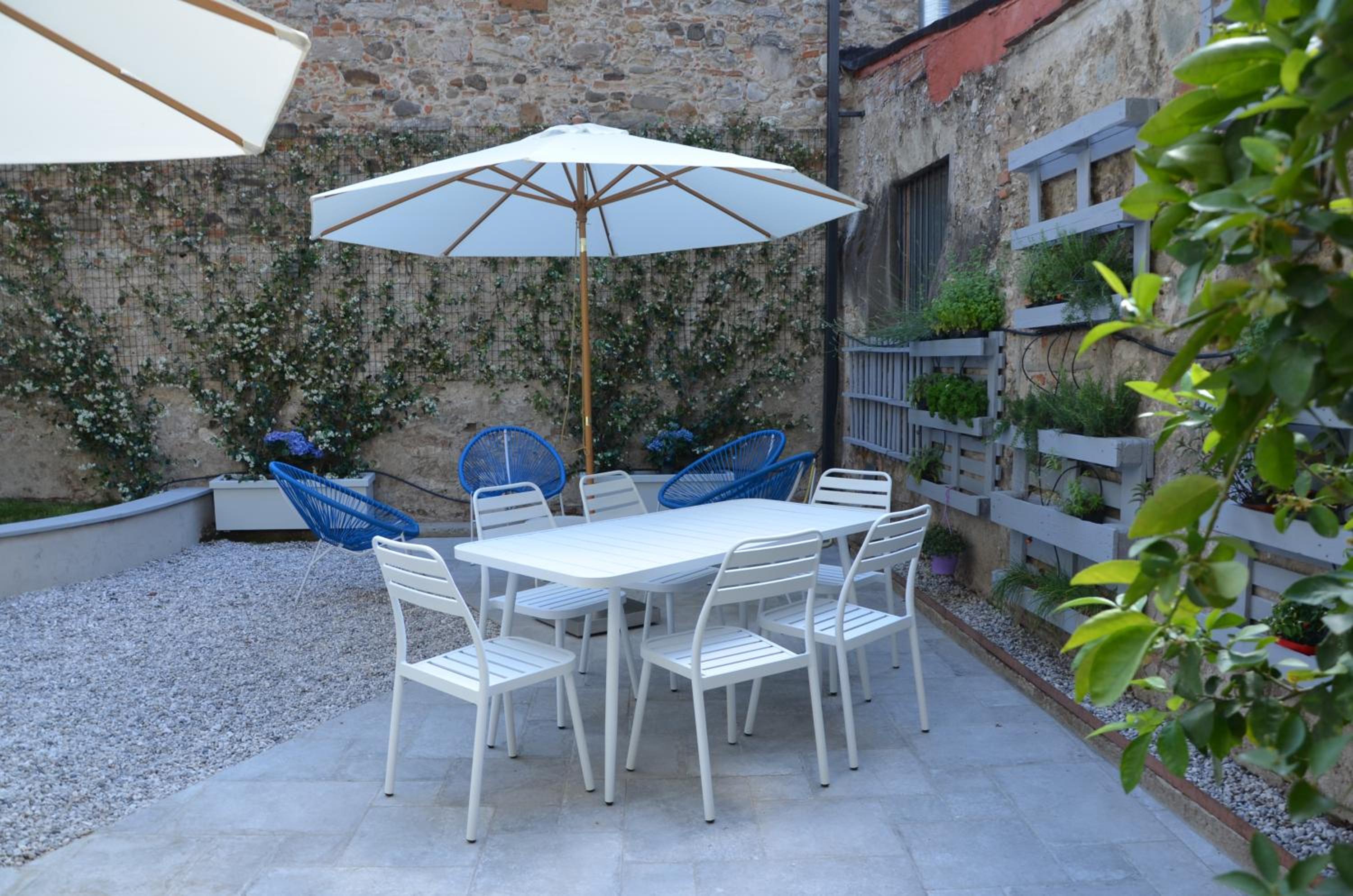Dimora 16 Rooms & Garden