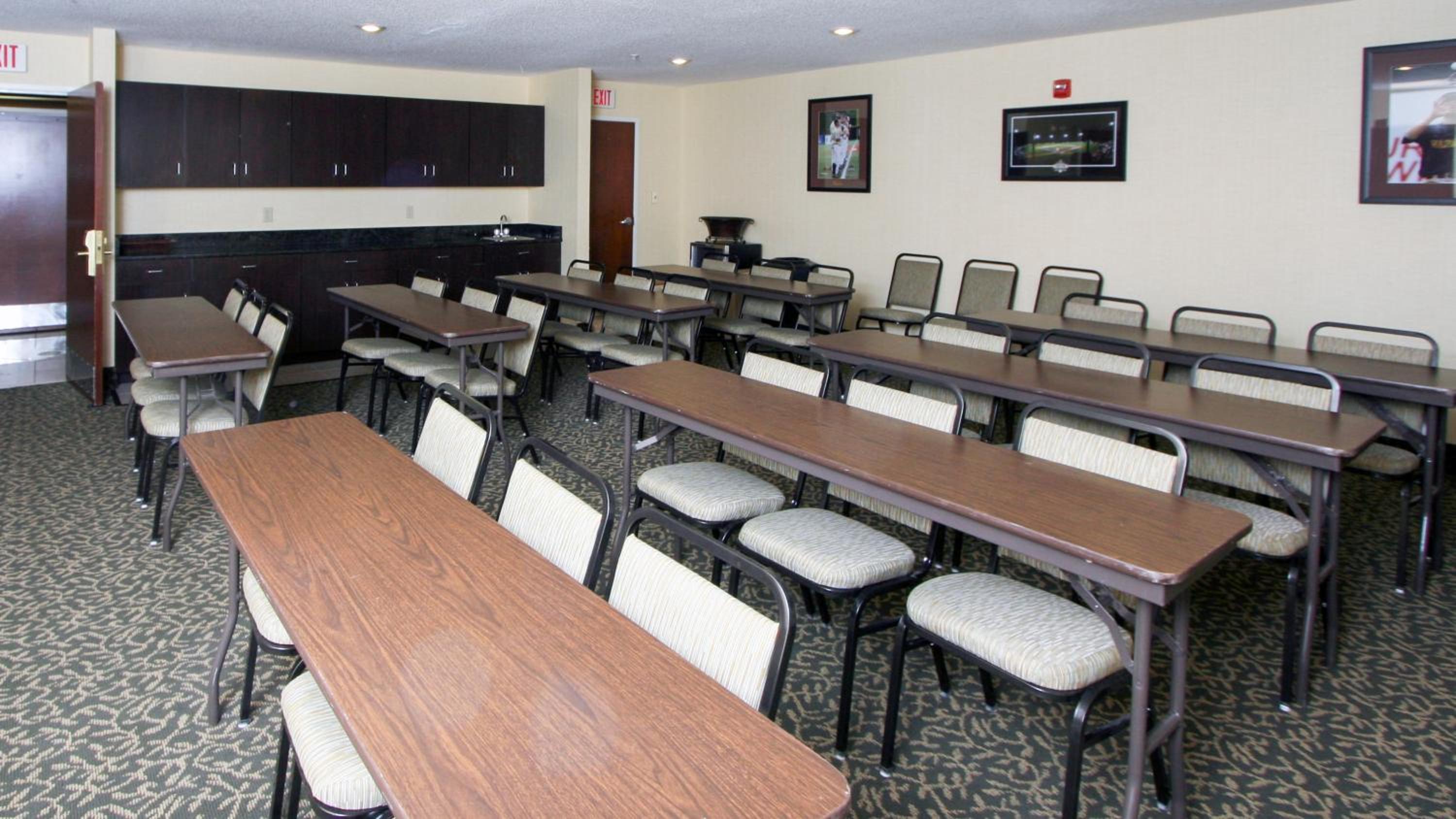 Gaffney Vacations - Country Inn  Suites by Radisson, Shelby, NC - Property Image 3