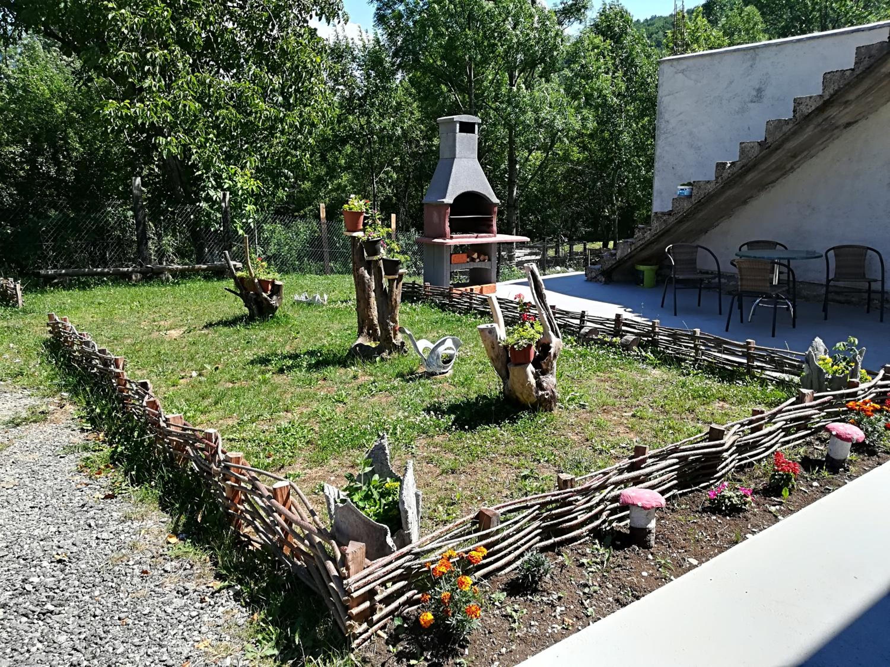 Photo 27