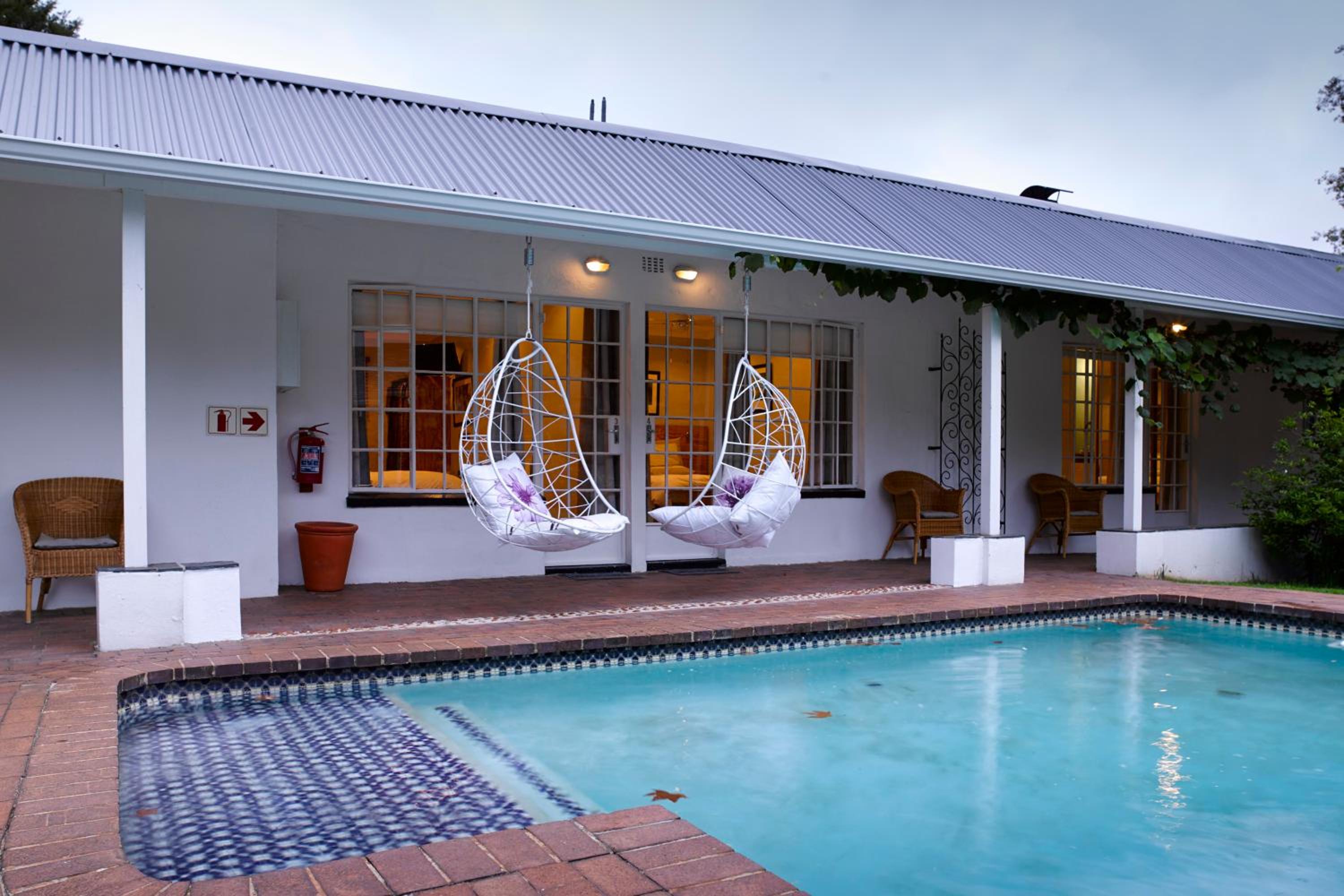 Stirling Legacy House BnB