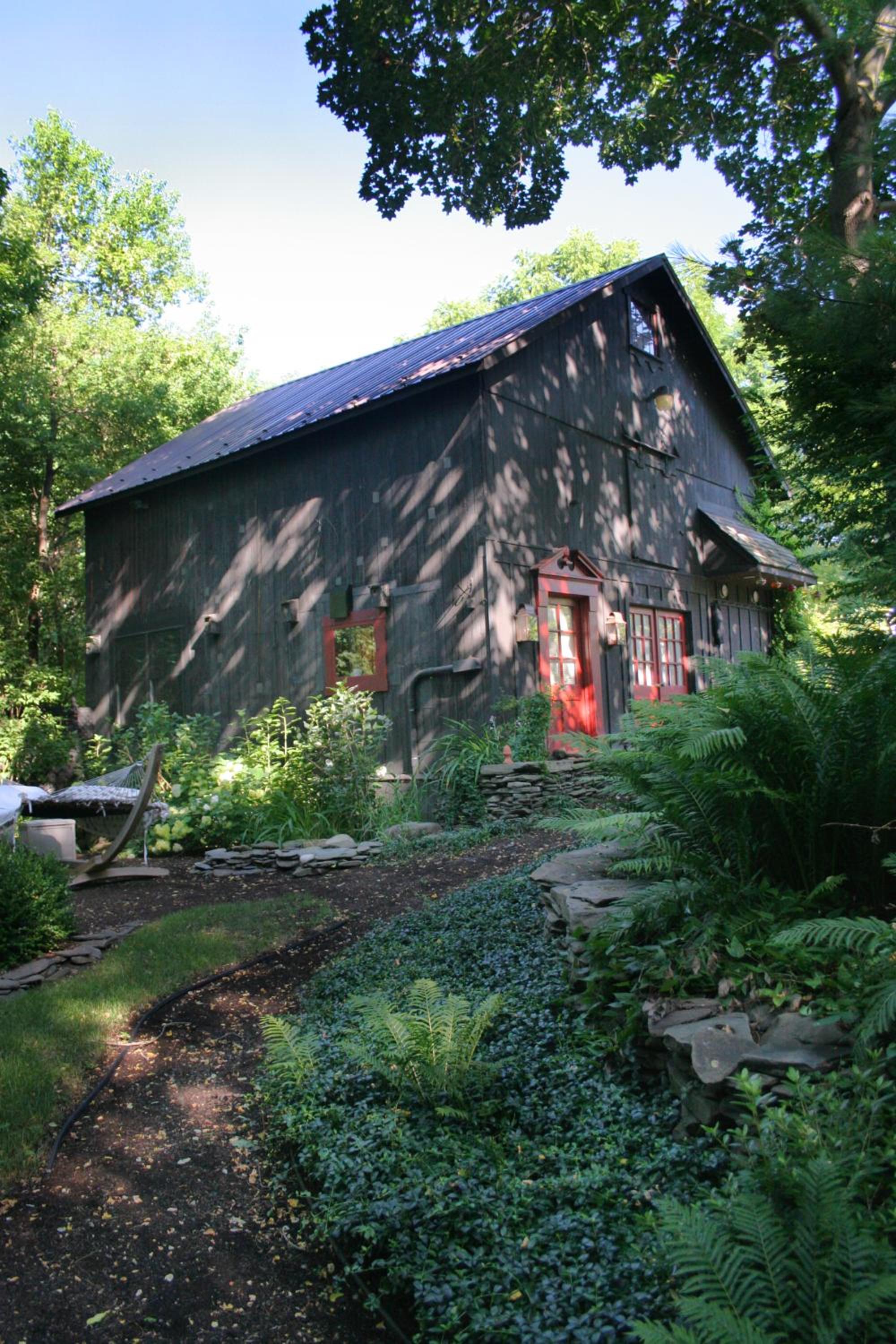 1795 Acorn Inn Bed and Breakfast