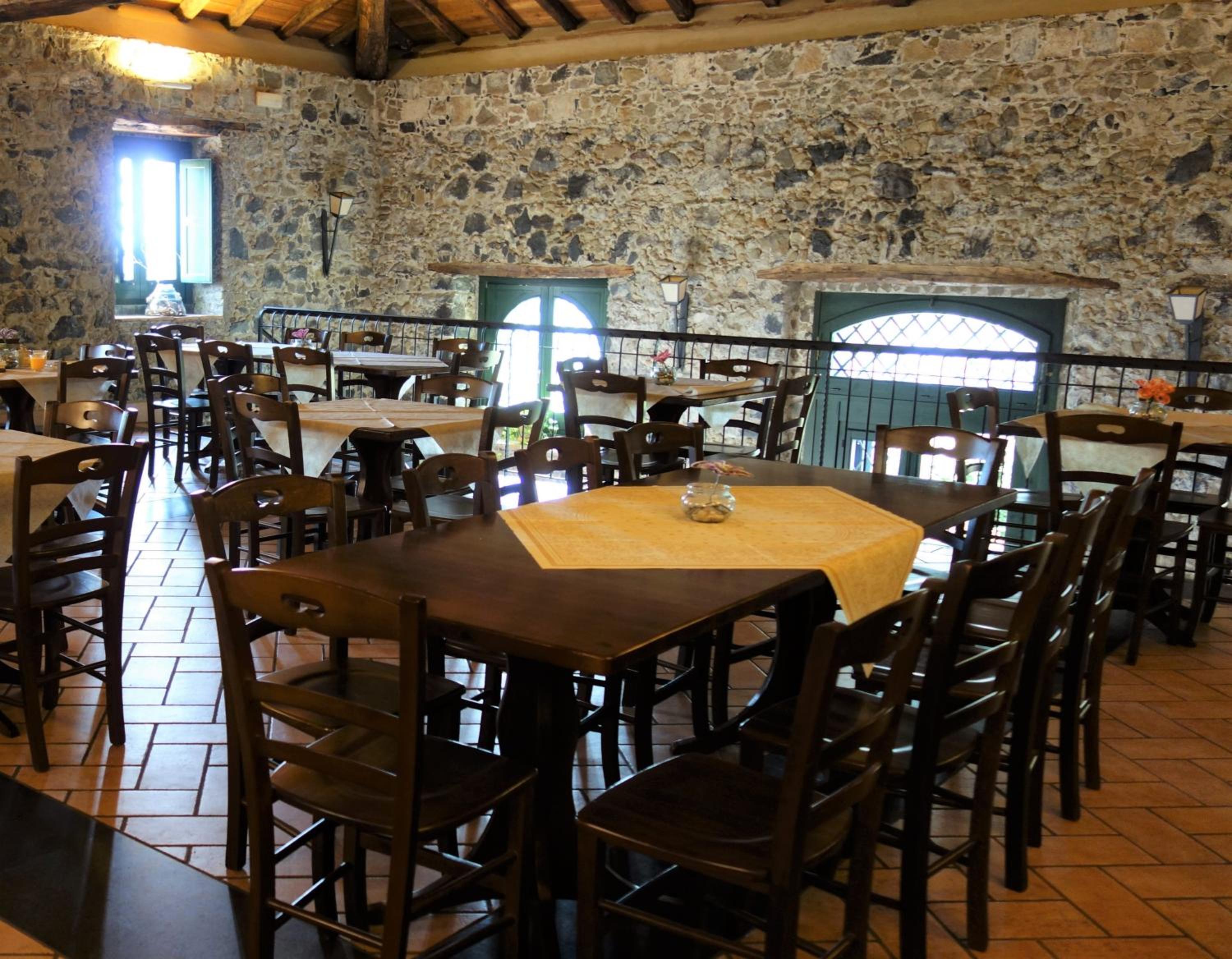 Antico Borgo Etneo Country Hotel