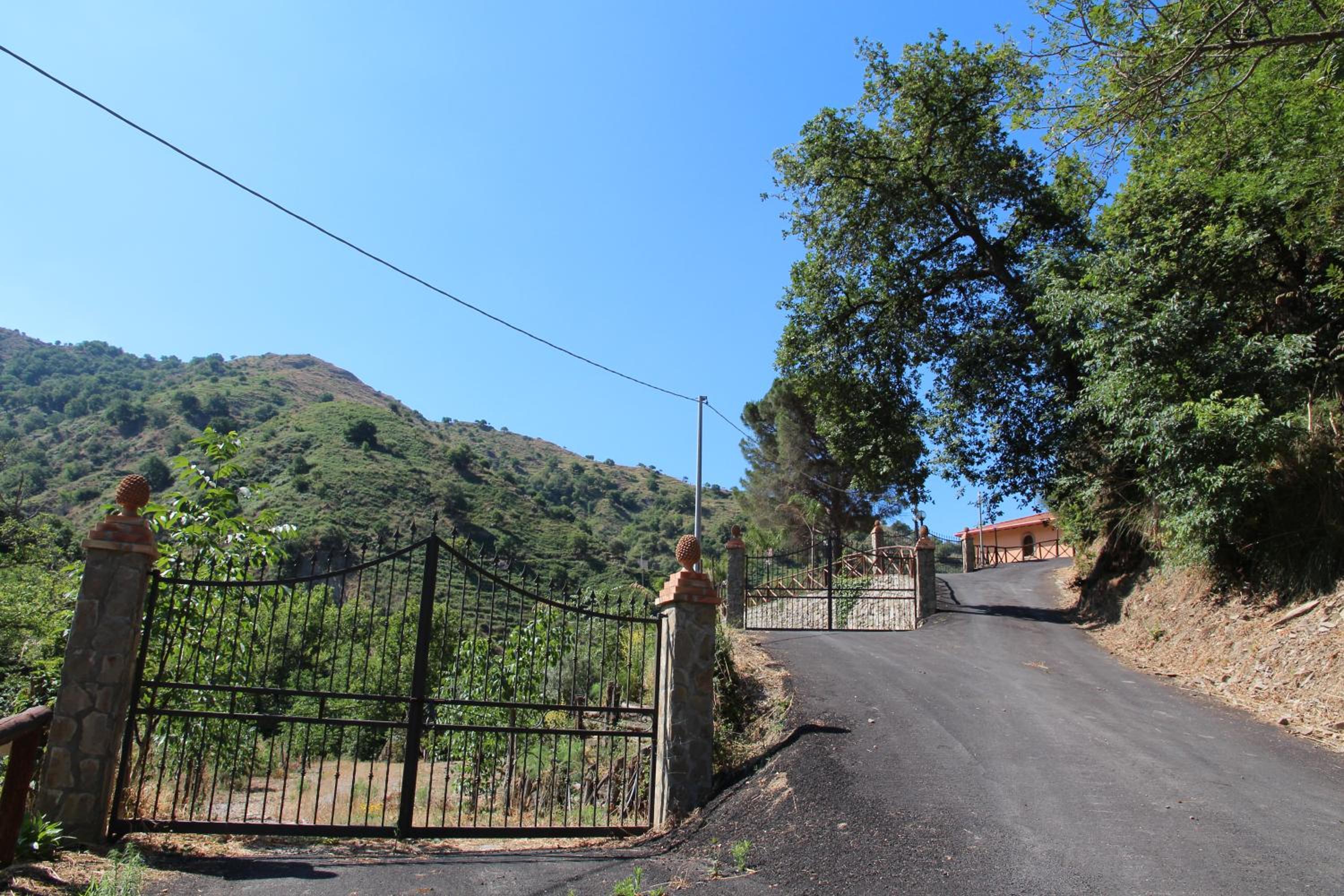Profetina Village