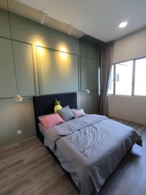 Near Kuching Airport Liberty Grove Apartment