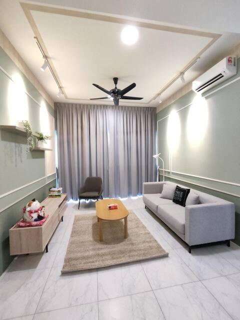 Near Kuching Airport Liberty Grove Apartment