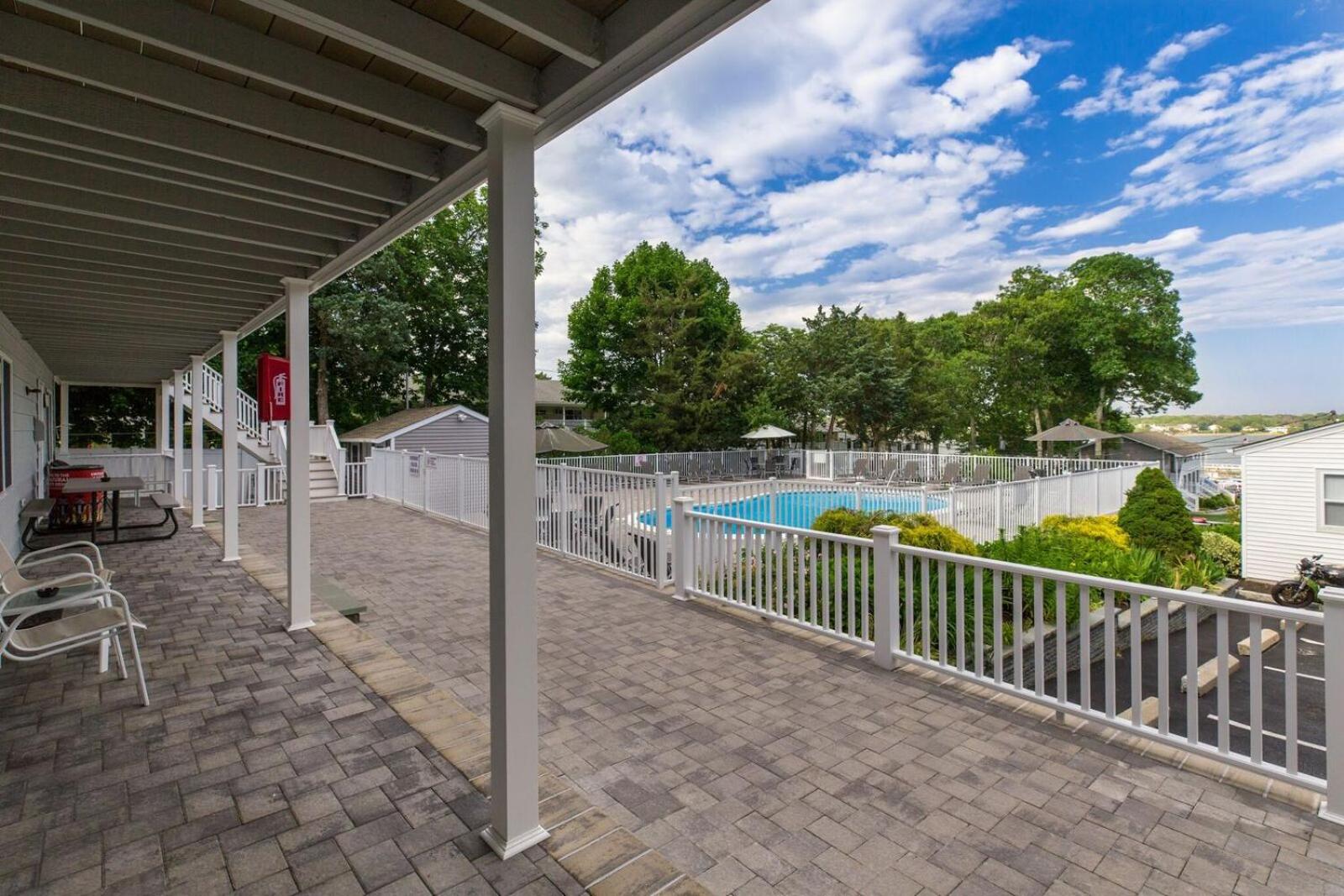 Colonial Shores Resort