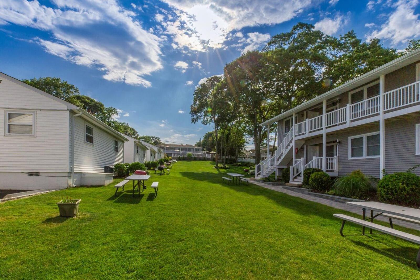 Colonial Shores Resort