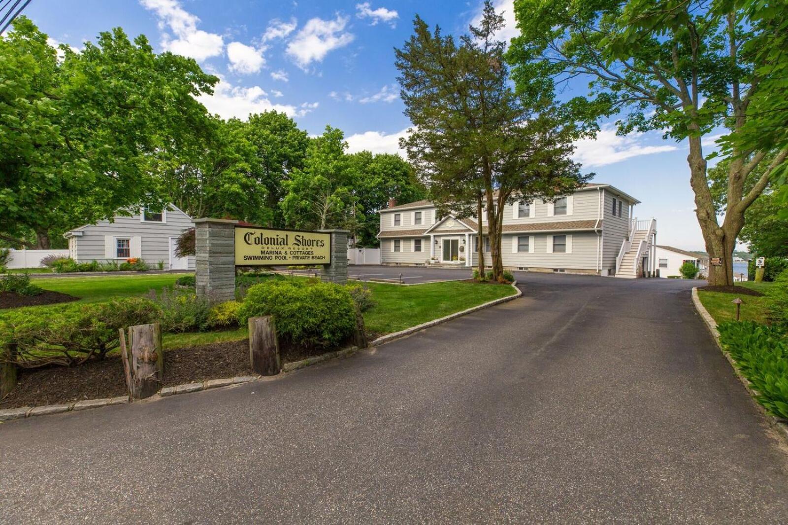Colonial Shores Resort