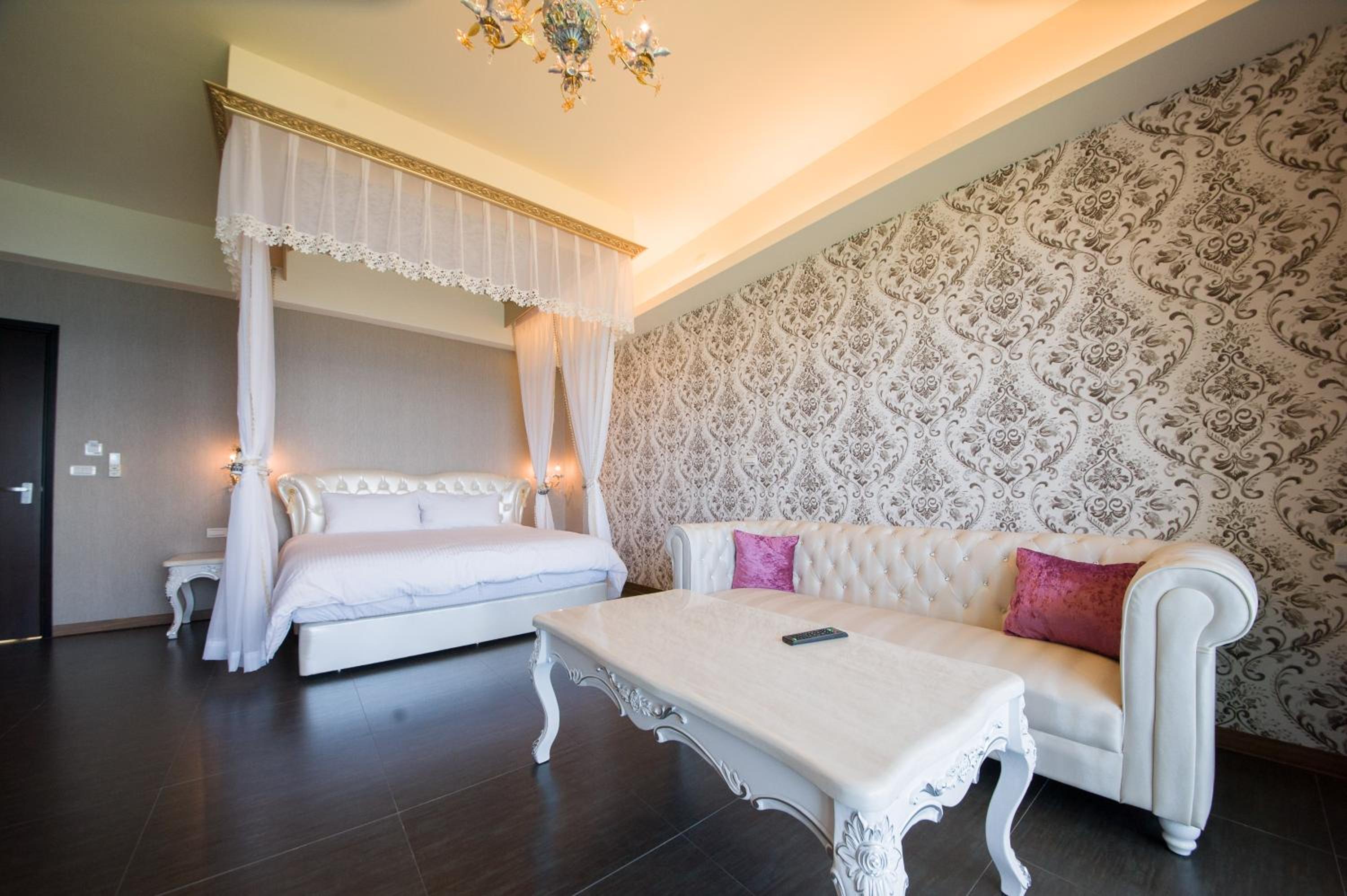Whitecaps B&B