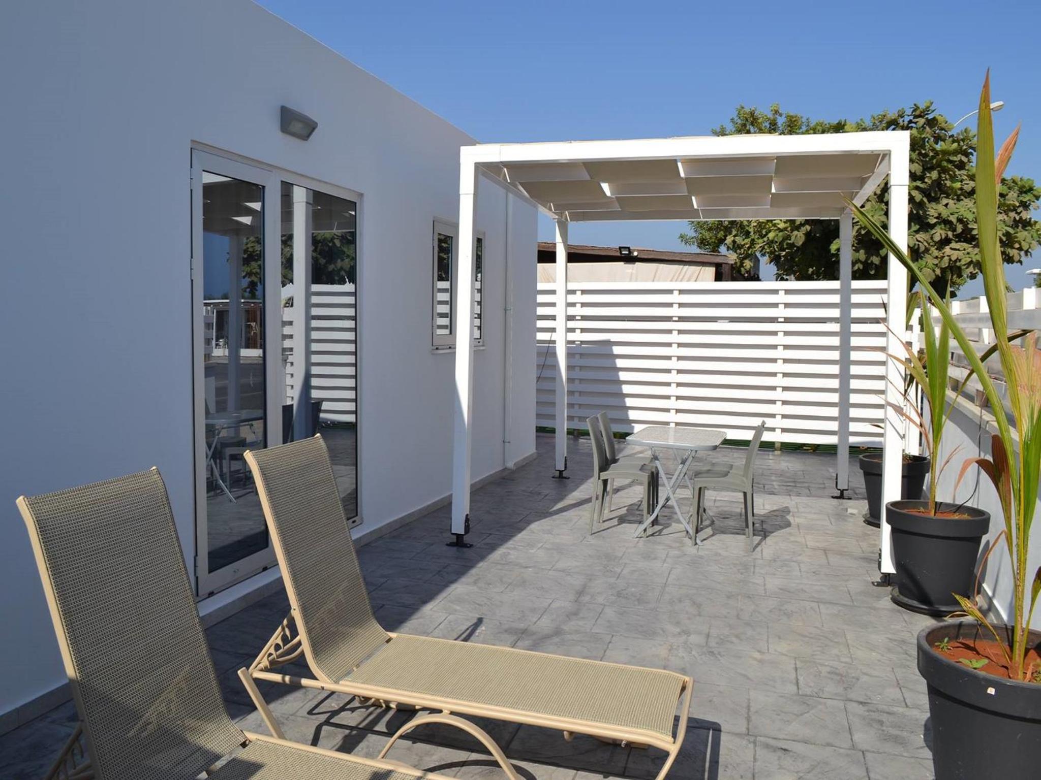Makronissos Beach Studio