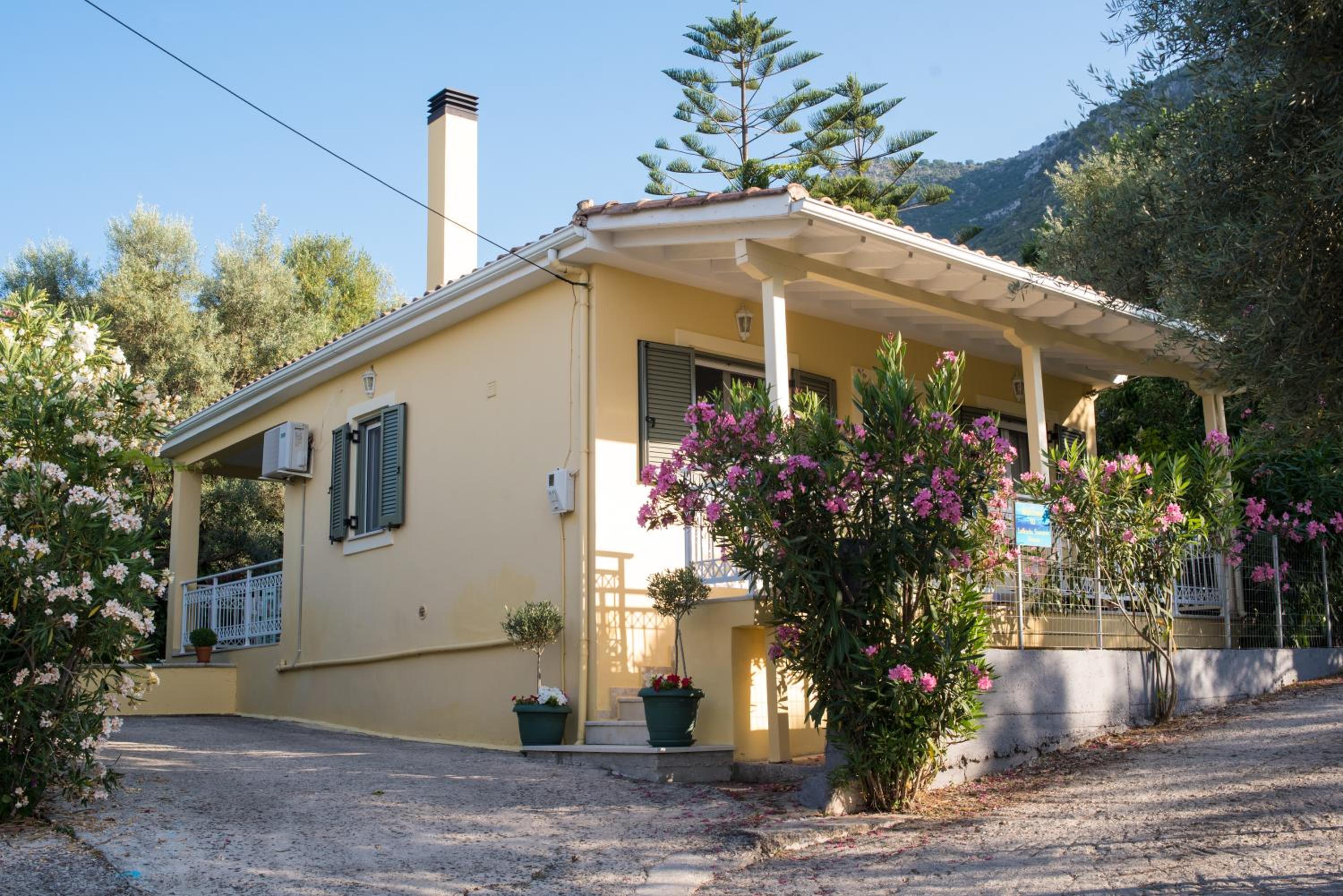 Lefkada Summer House near the beach