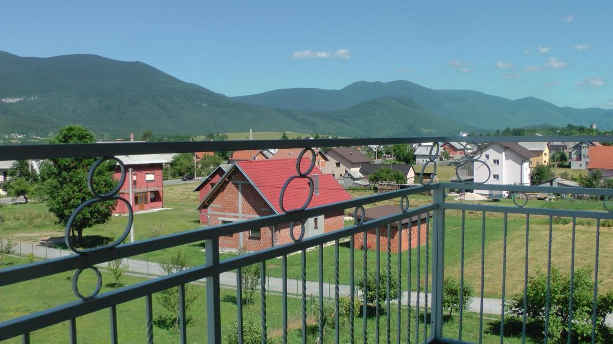 Photo 47