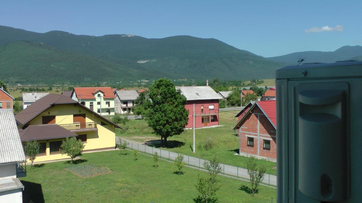 Photo 46
