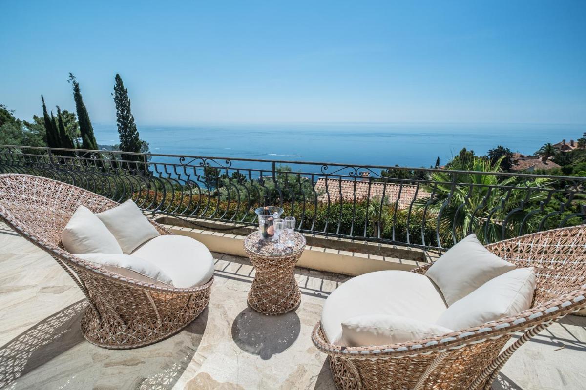 Villa Palm view 2