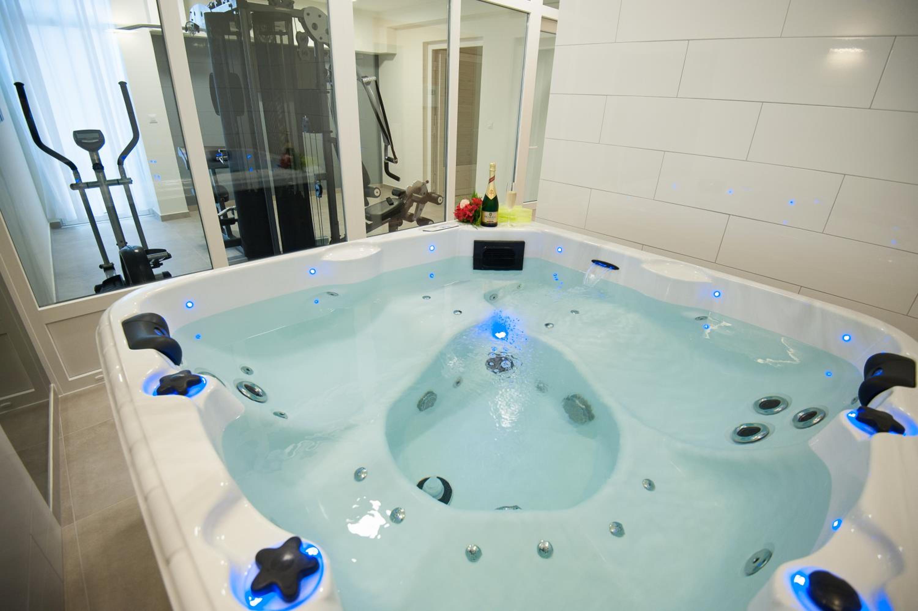 Seaside Luxury Suites