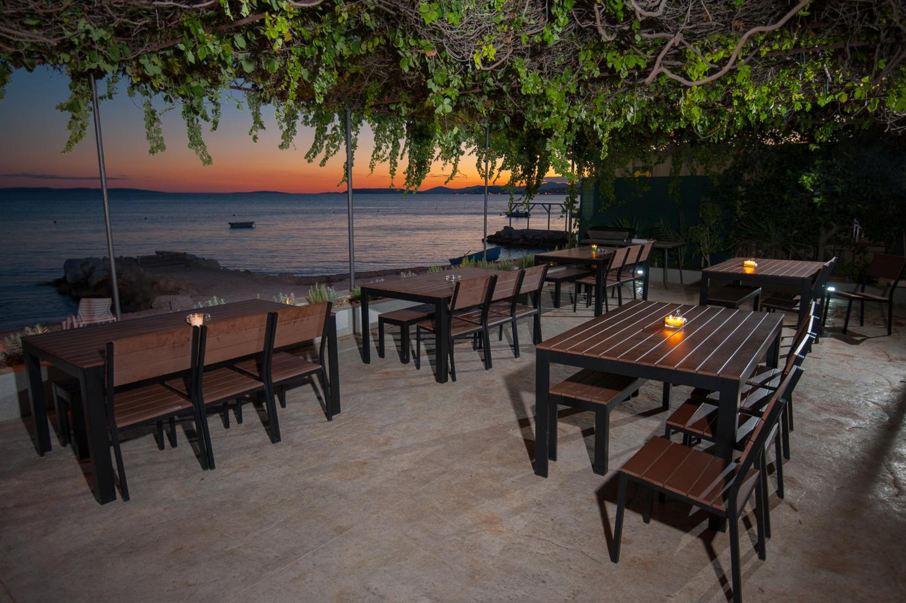 Seaside Luxury Suites