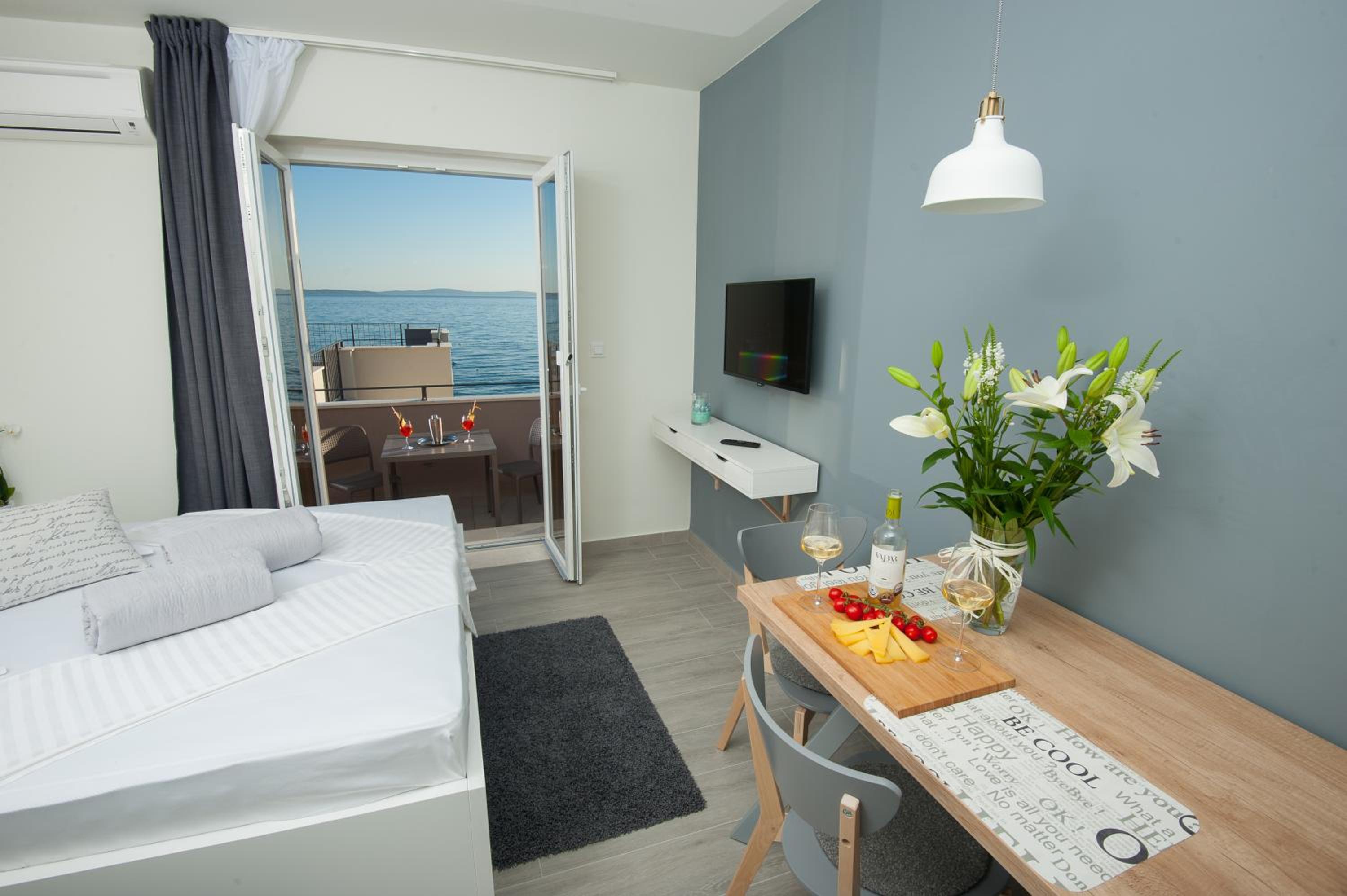 Seaside Luxury Suites