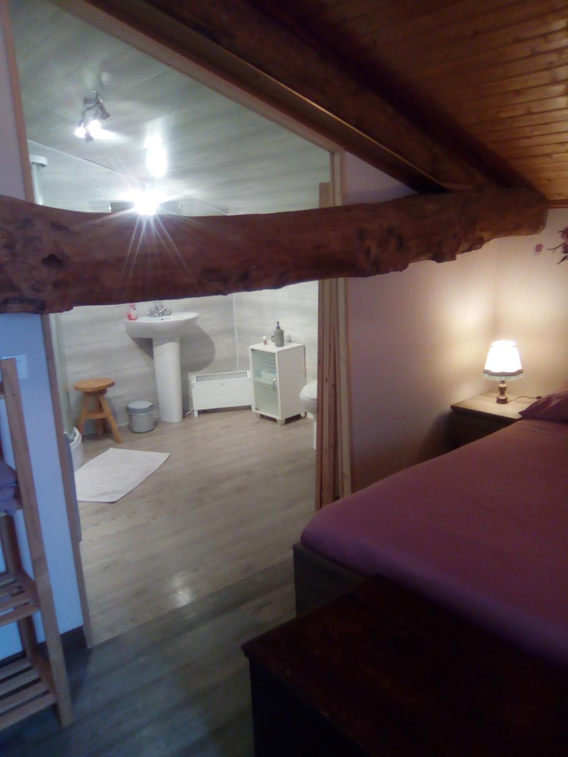Manoir Le Cristal , grosses reductions sur les entrées du Futuroscpe, petites et grandes chambres familiales