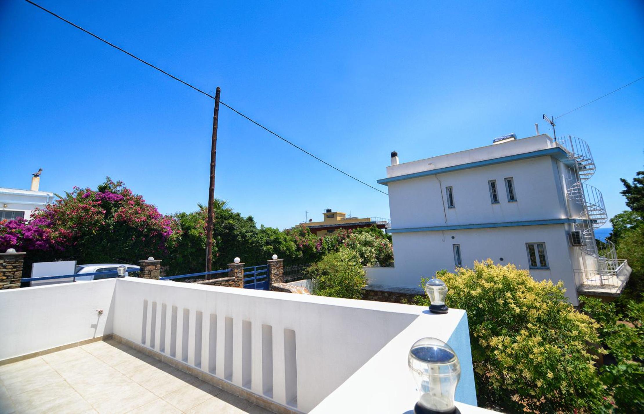 Peskesi Ikaria