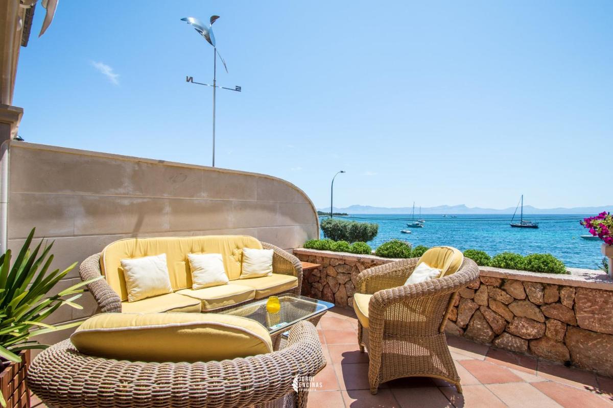 Villa Lighthouse in Alcanada view 4