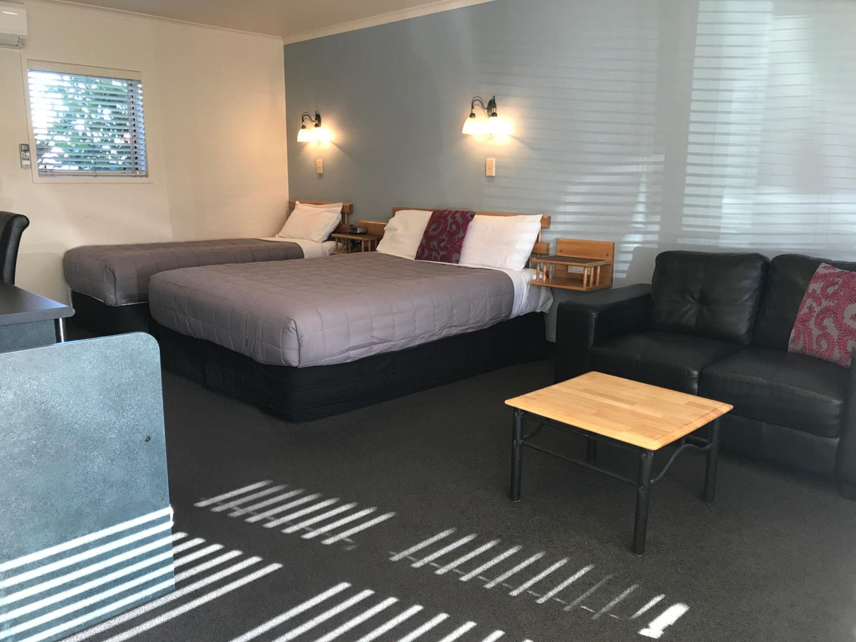 Pacific Harbour Motor Inn