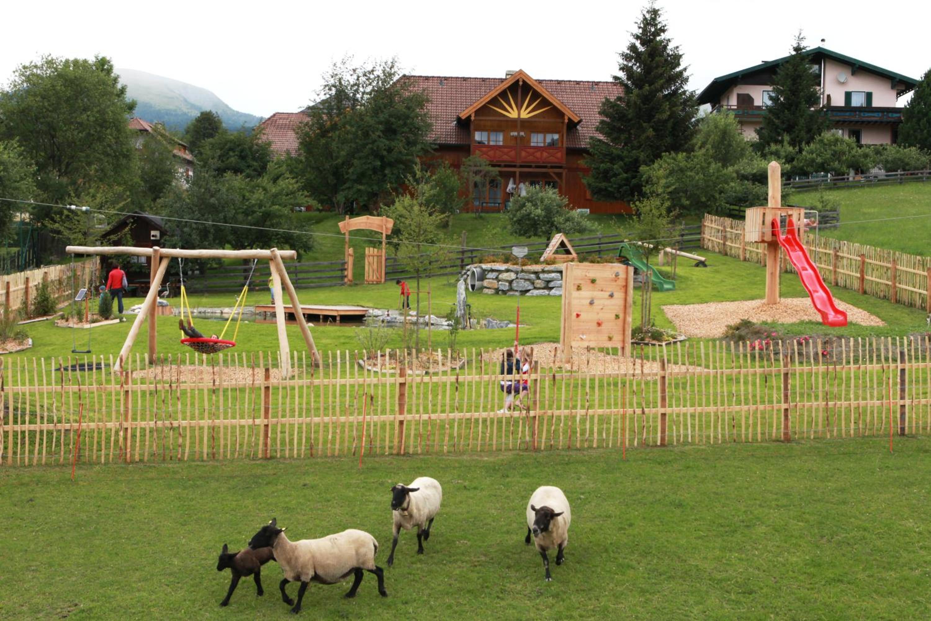 Familien-Appartements Örglwirt's Gut