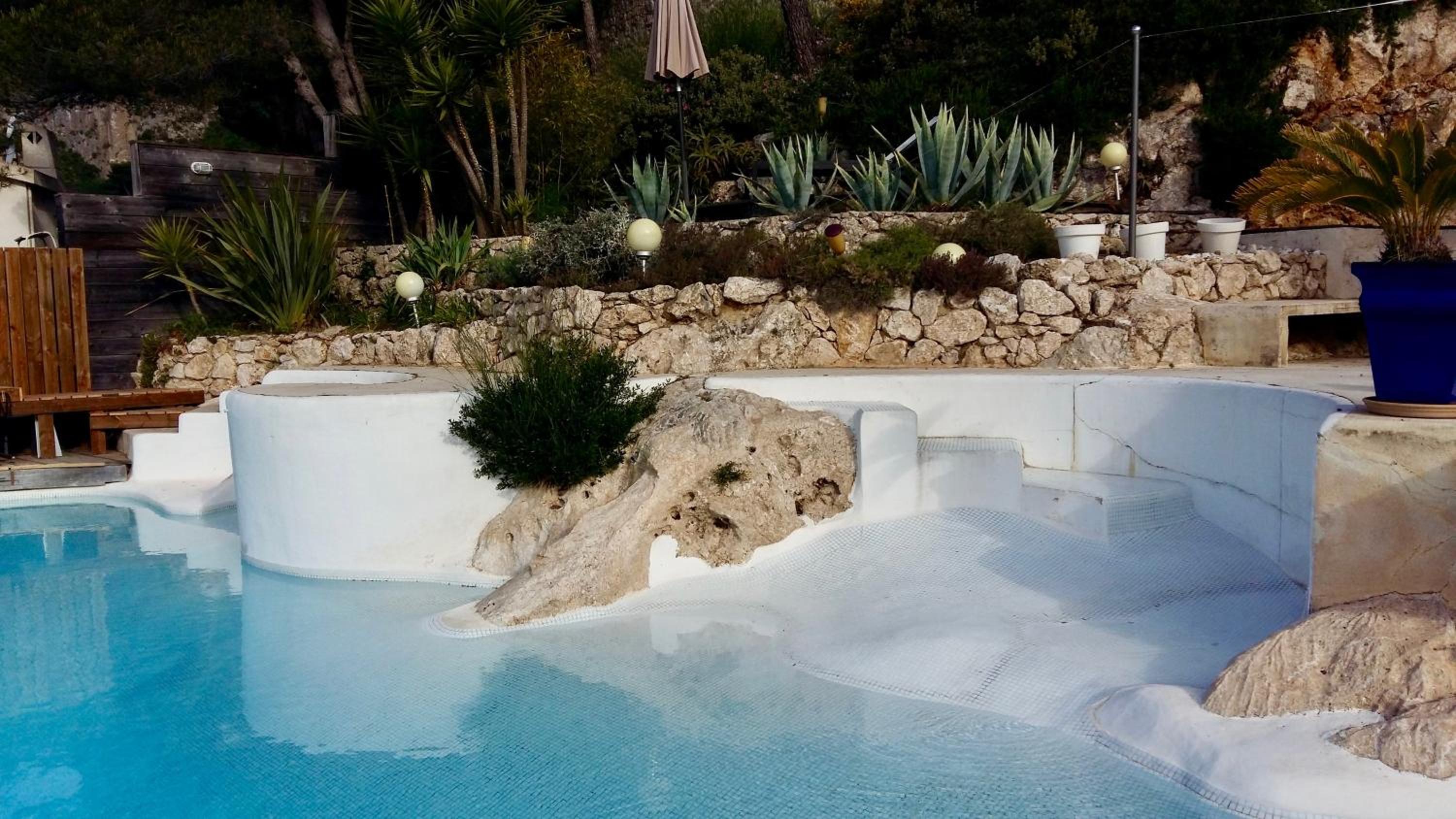 Spacious Dream Villa near Monaco view 3