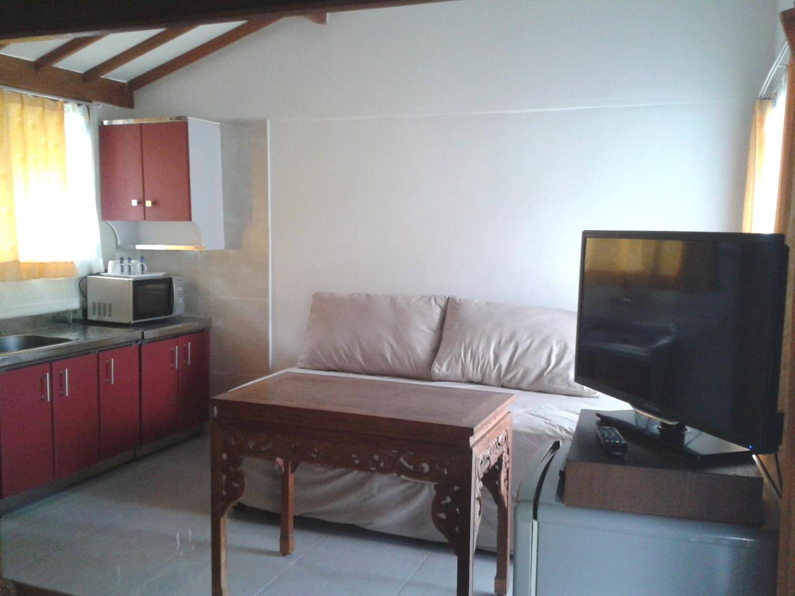 Gazebo Beach Hotel