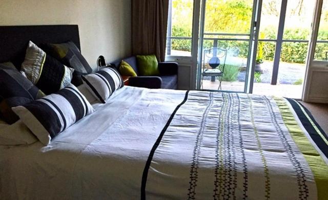 Goldberryaccommodation view 2