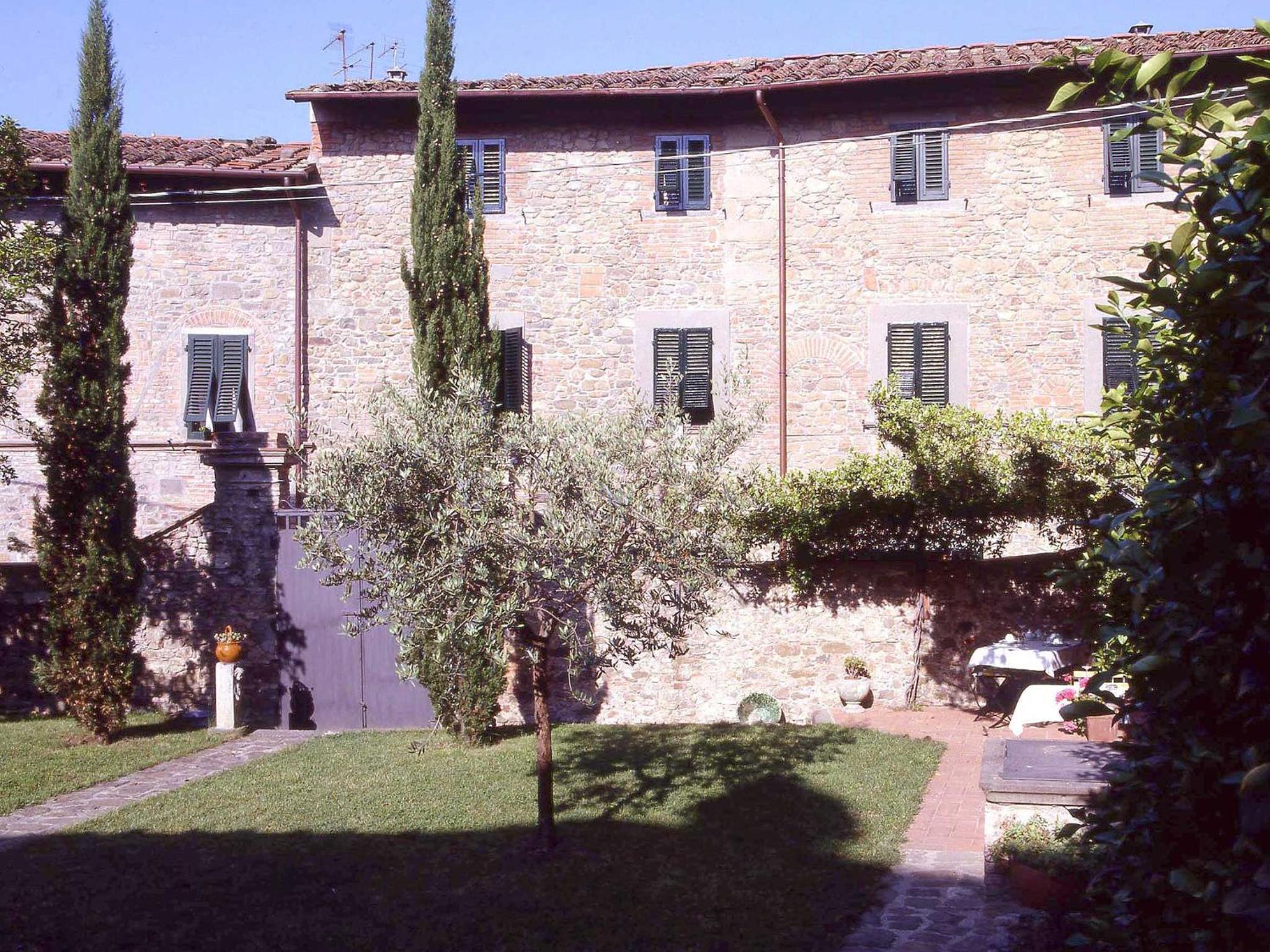 Photo 32