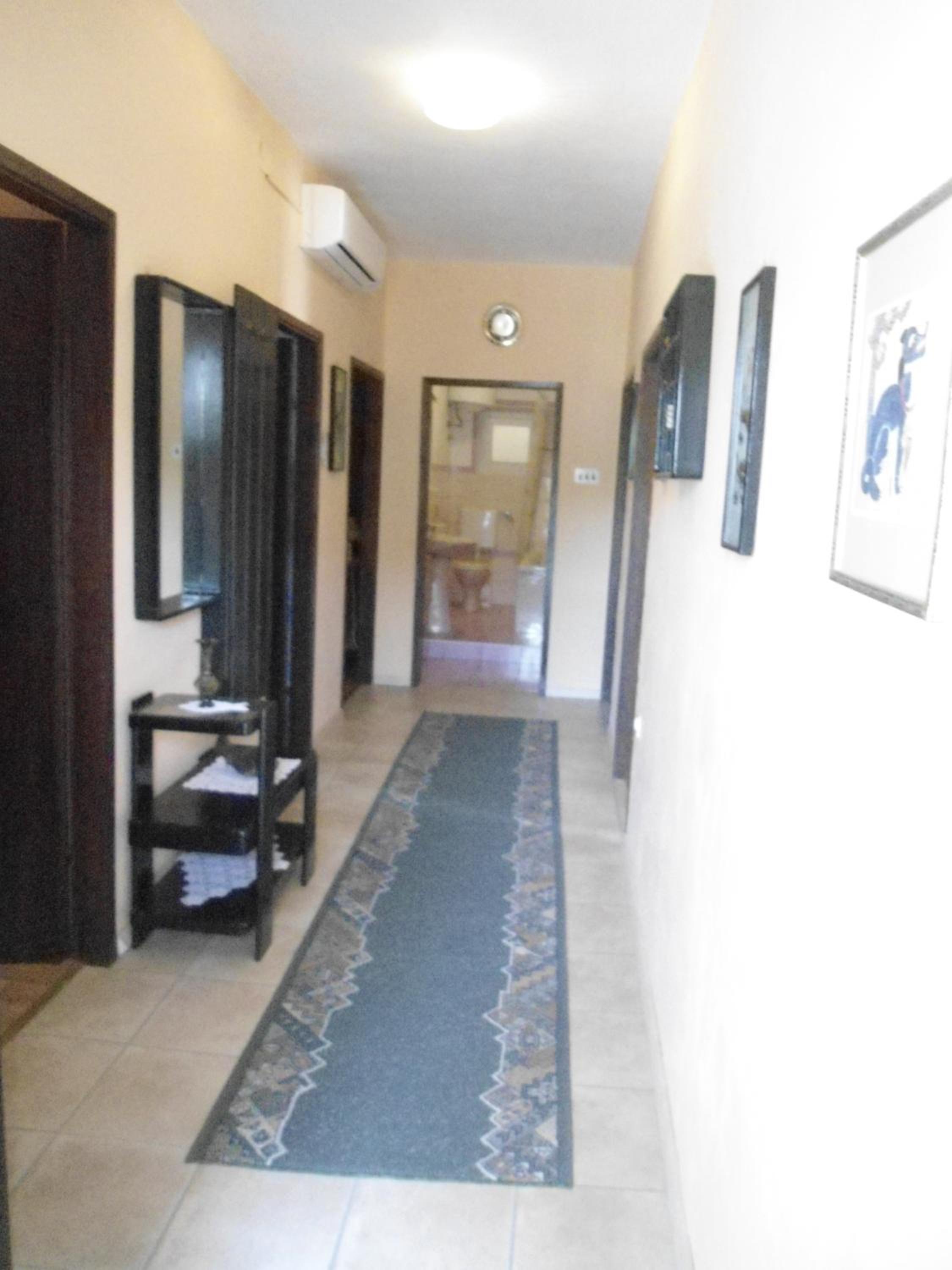 Apartments Borgina