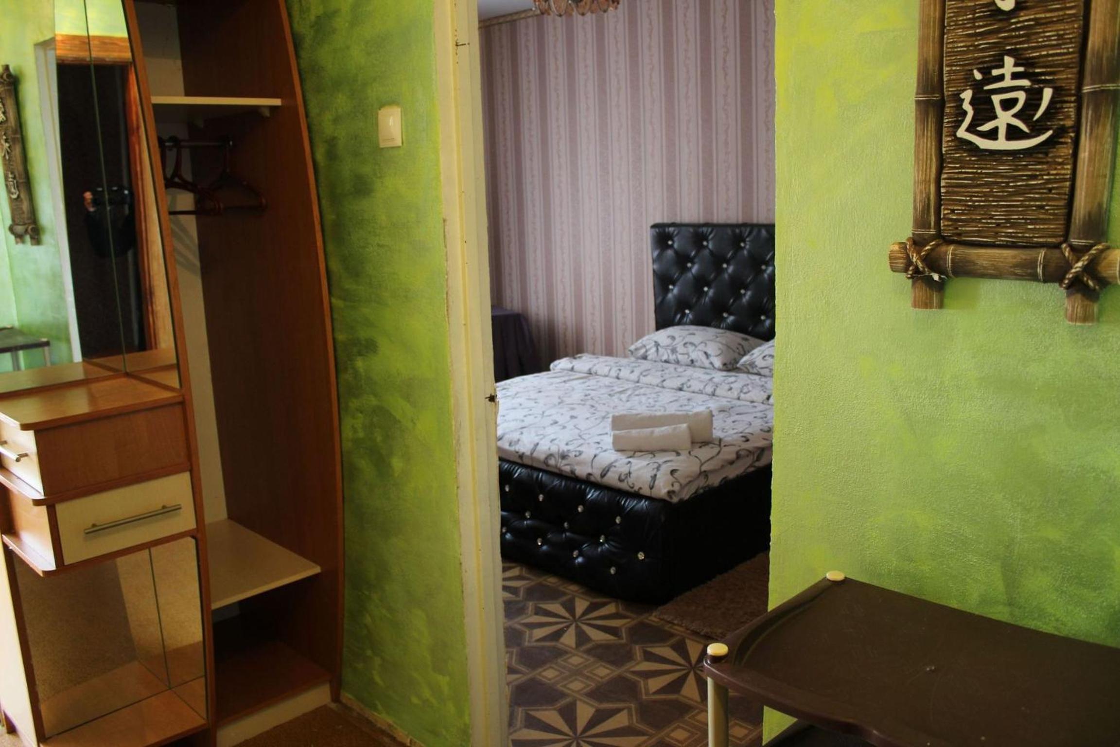 Apartment on Fastivs'ka 2 view 5