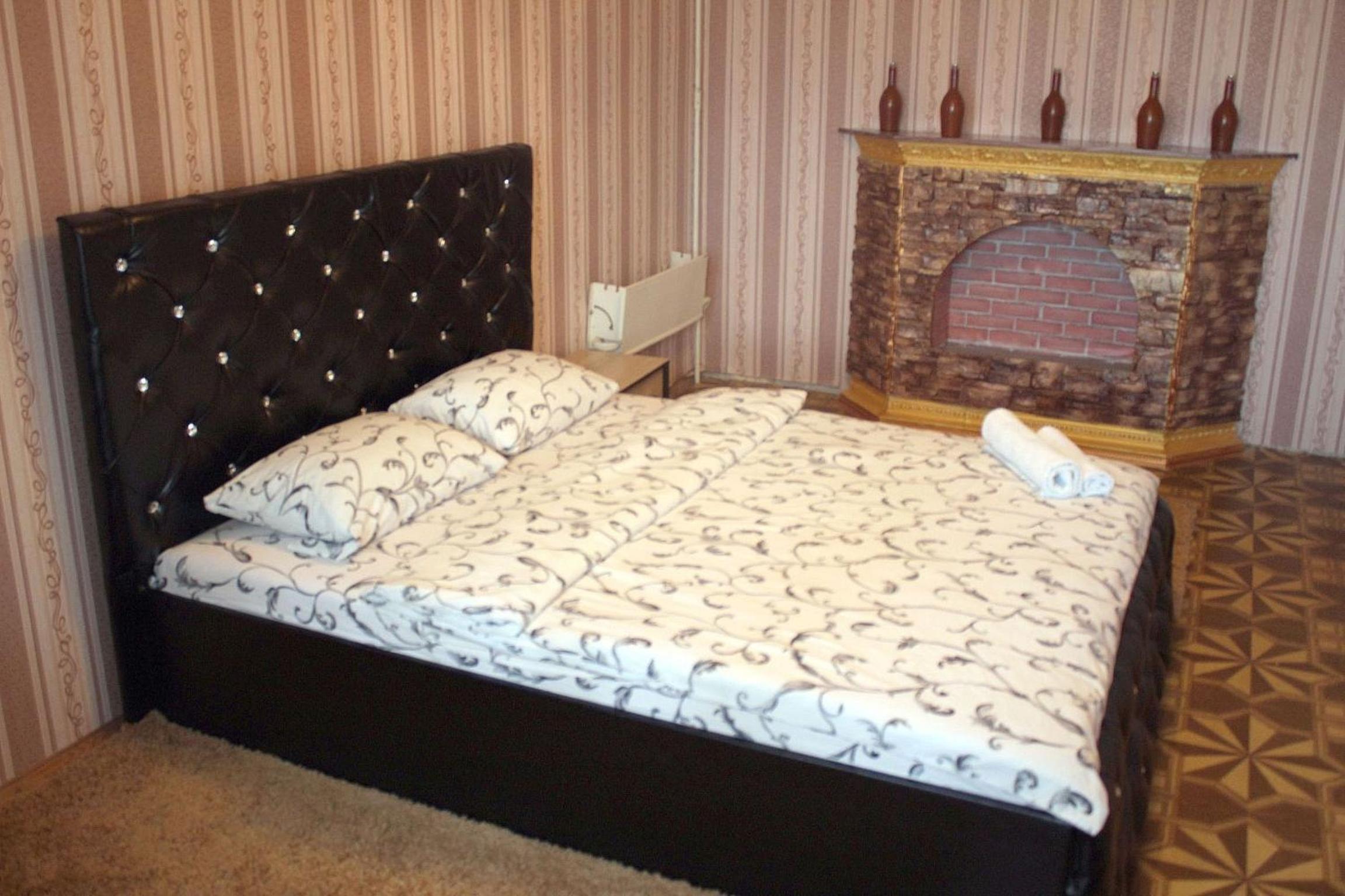 Apartment on Fastivs'ka 2 view 3