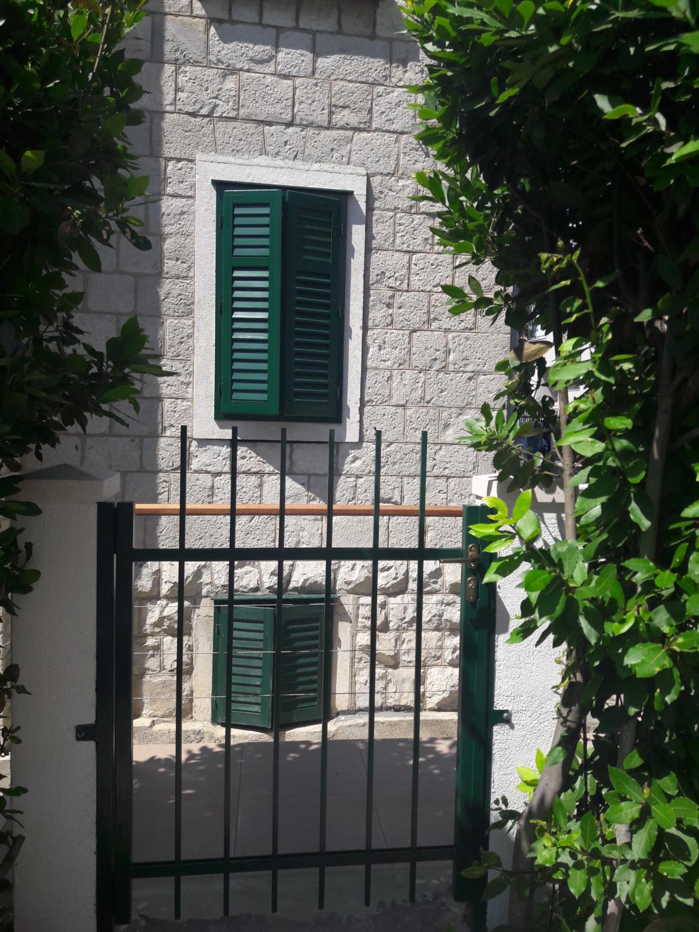 Photo 46