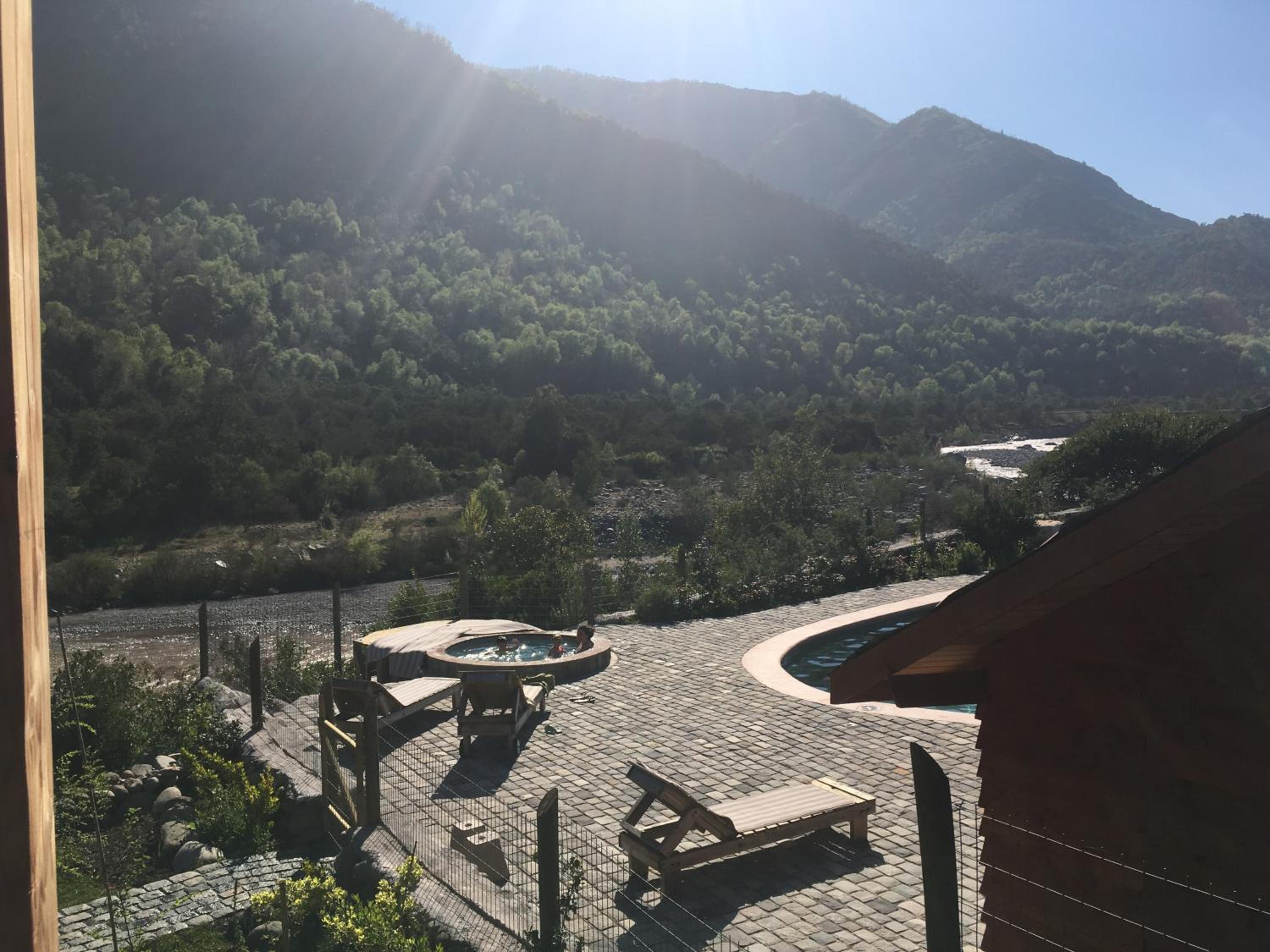 Los Quenes River Lodge