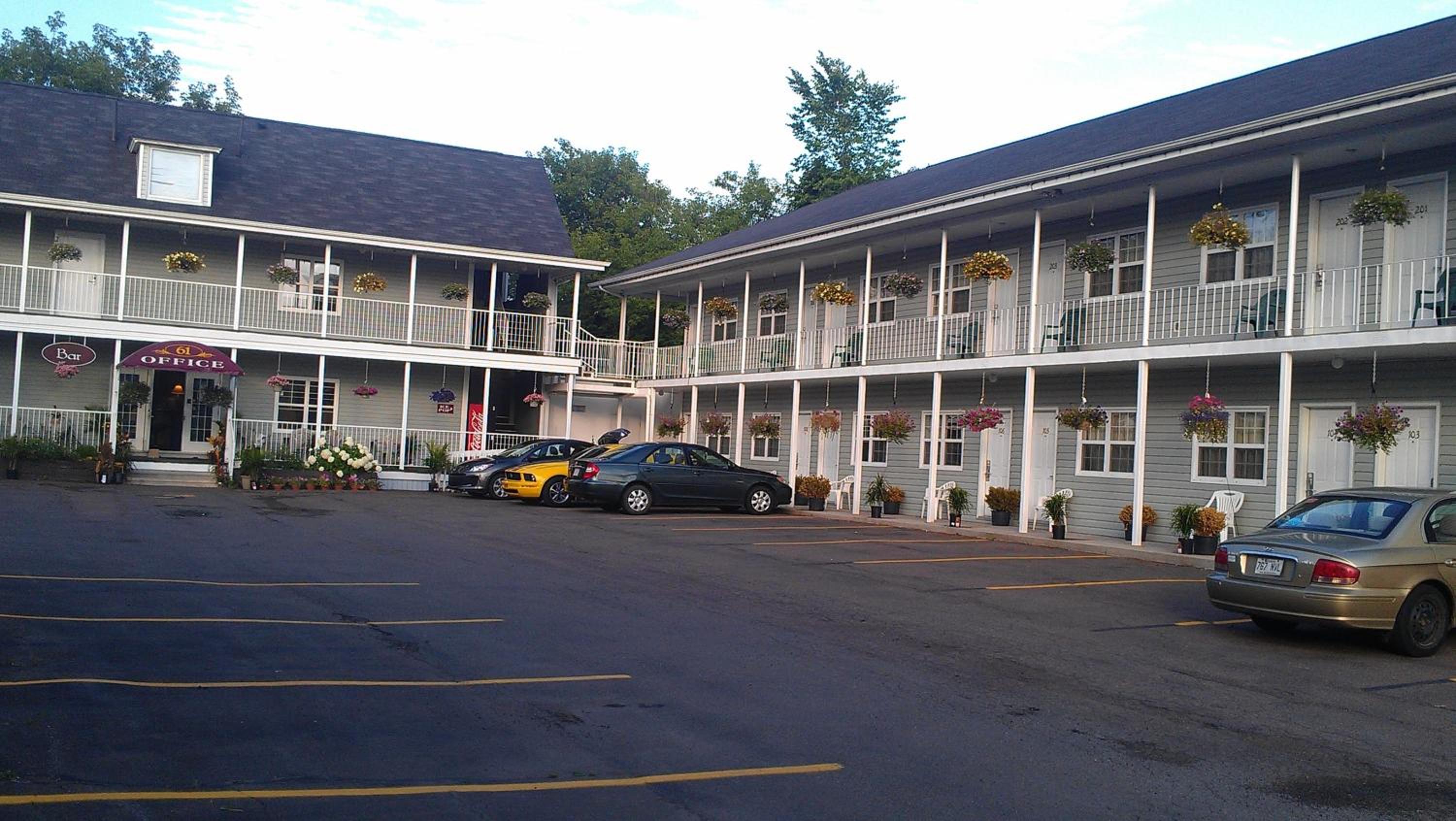 Midtown Motel & Suites, photo 14