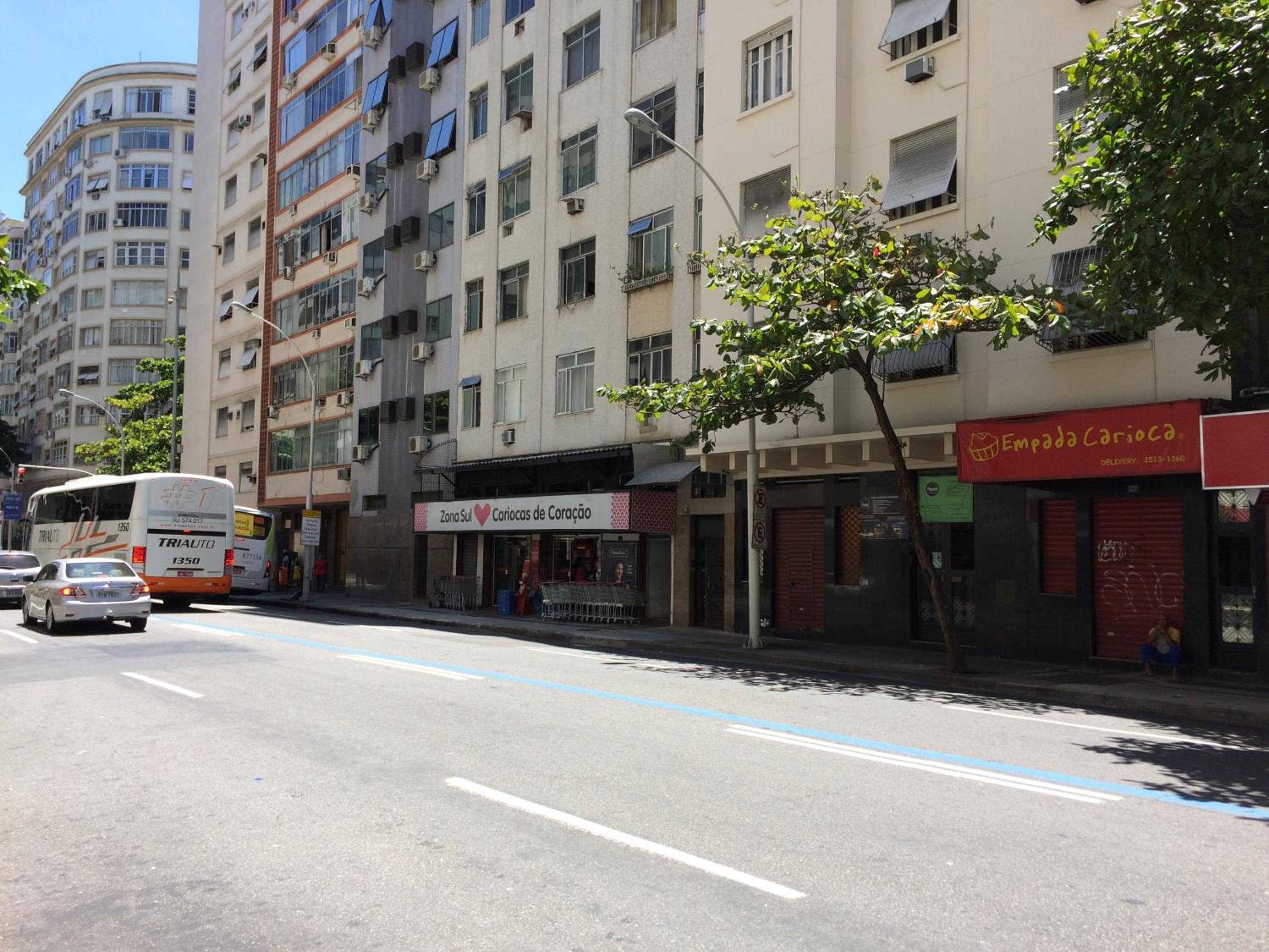COPACABANA PRAIA E RÉVEILLON, 2 Quartos e Sala