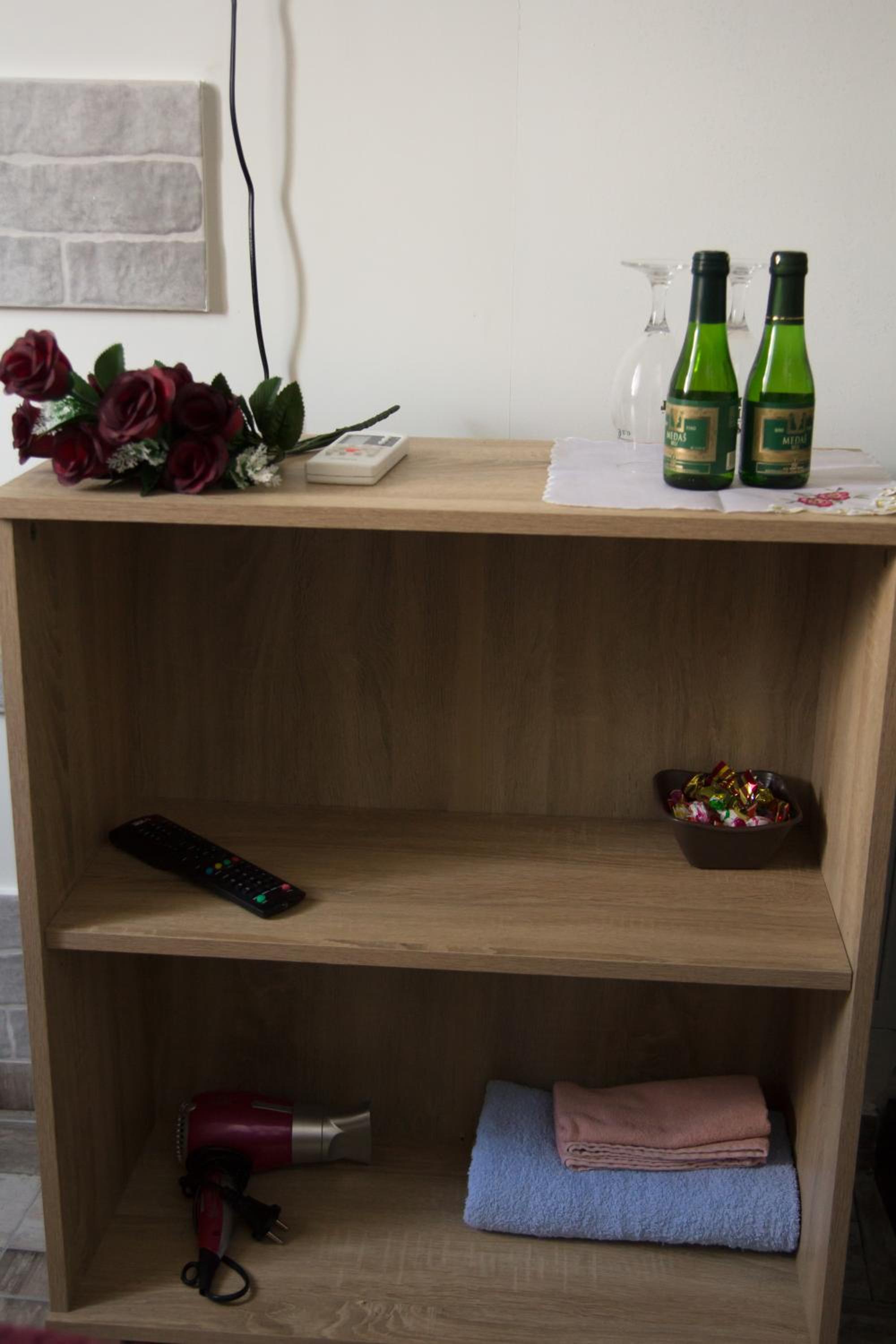 Airport Apartments