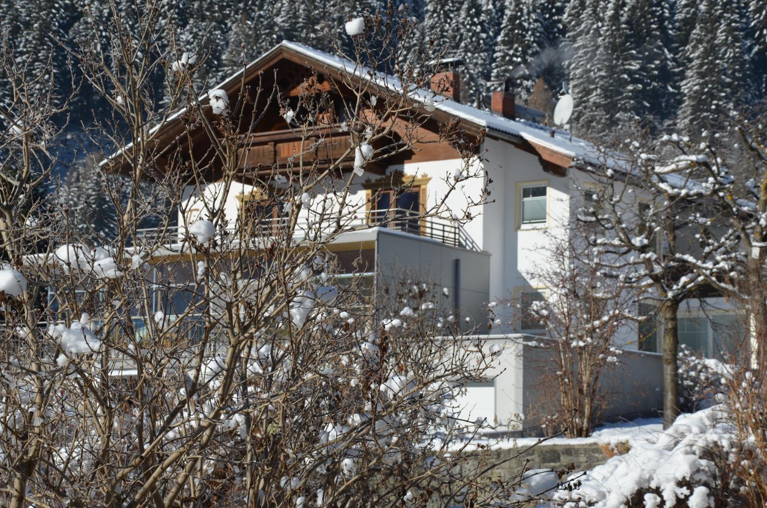 Hotel Pension Tina - Image 1