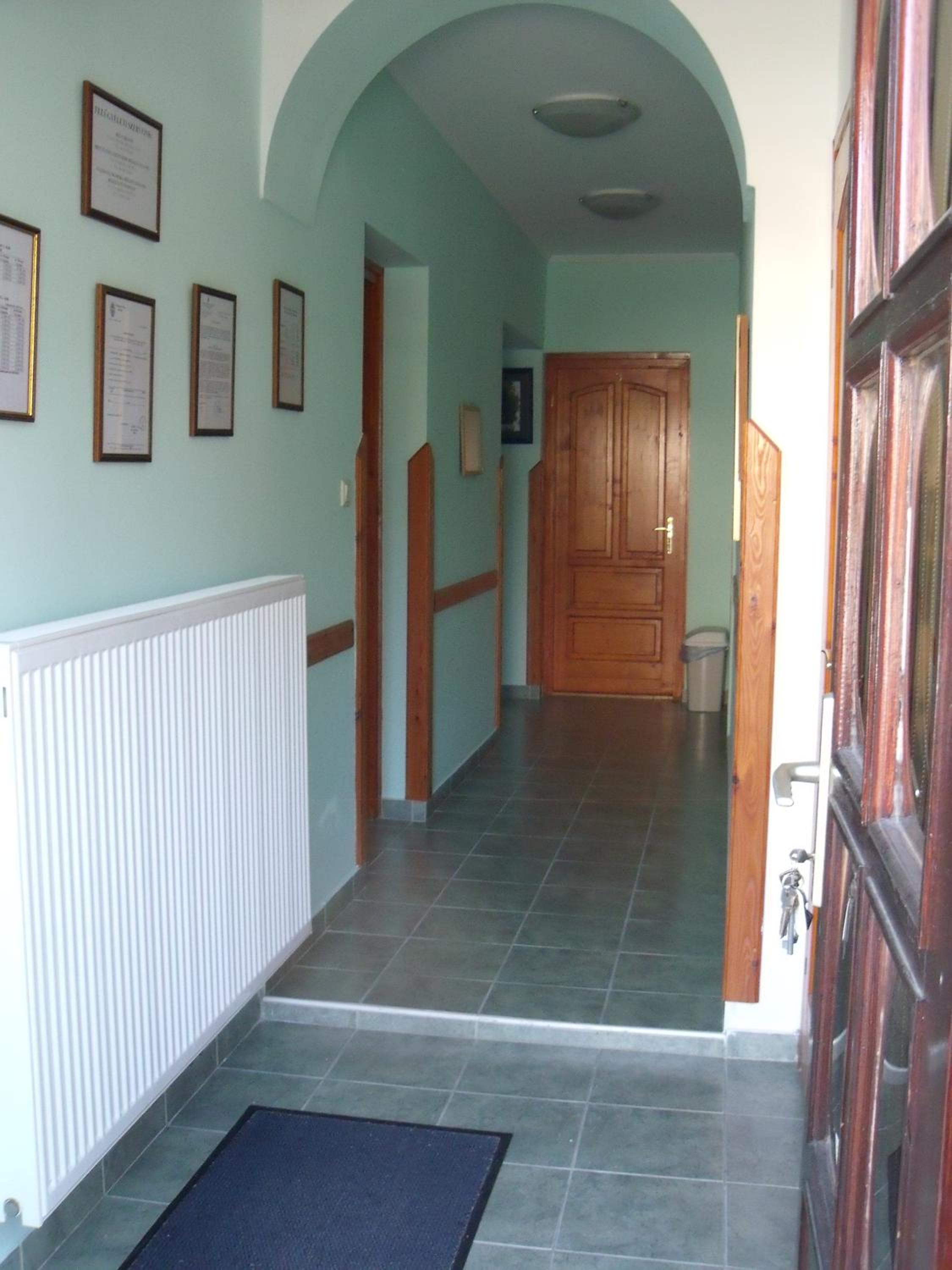 Photo 56